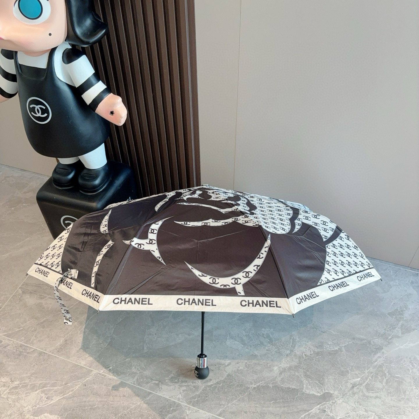  CHANEL（香奈儿）三折自动折叠晴雨伞 选用台湾进口UV防紫外线伞布 原单代工级品质  