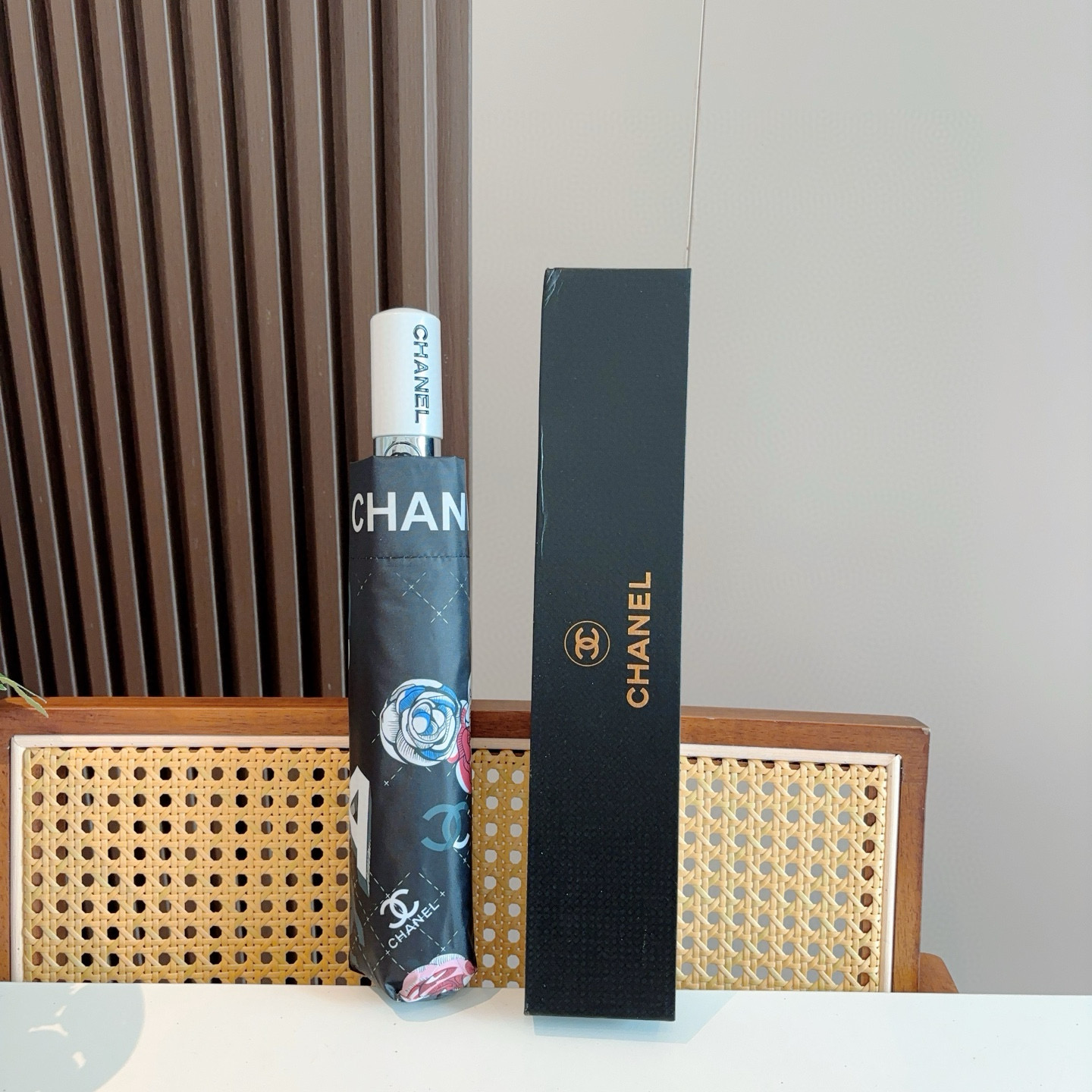  CHANEL（香奈儿）三折自动折叠晴雨伞 选用台湾进口UV防紫外线伞布 原单代工级品质  