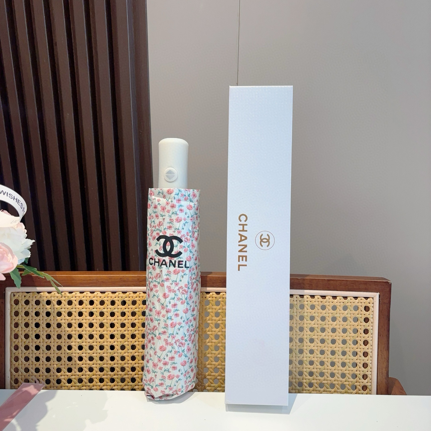 CHANEL香奈儿 三折自动折叠晴雨伞  时尚原单代工品质 细节精致 看得见的品质 打破一成不变 色泽