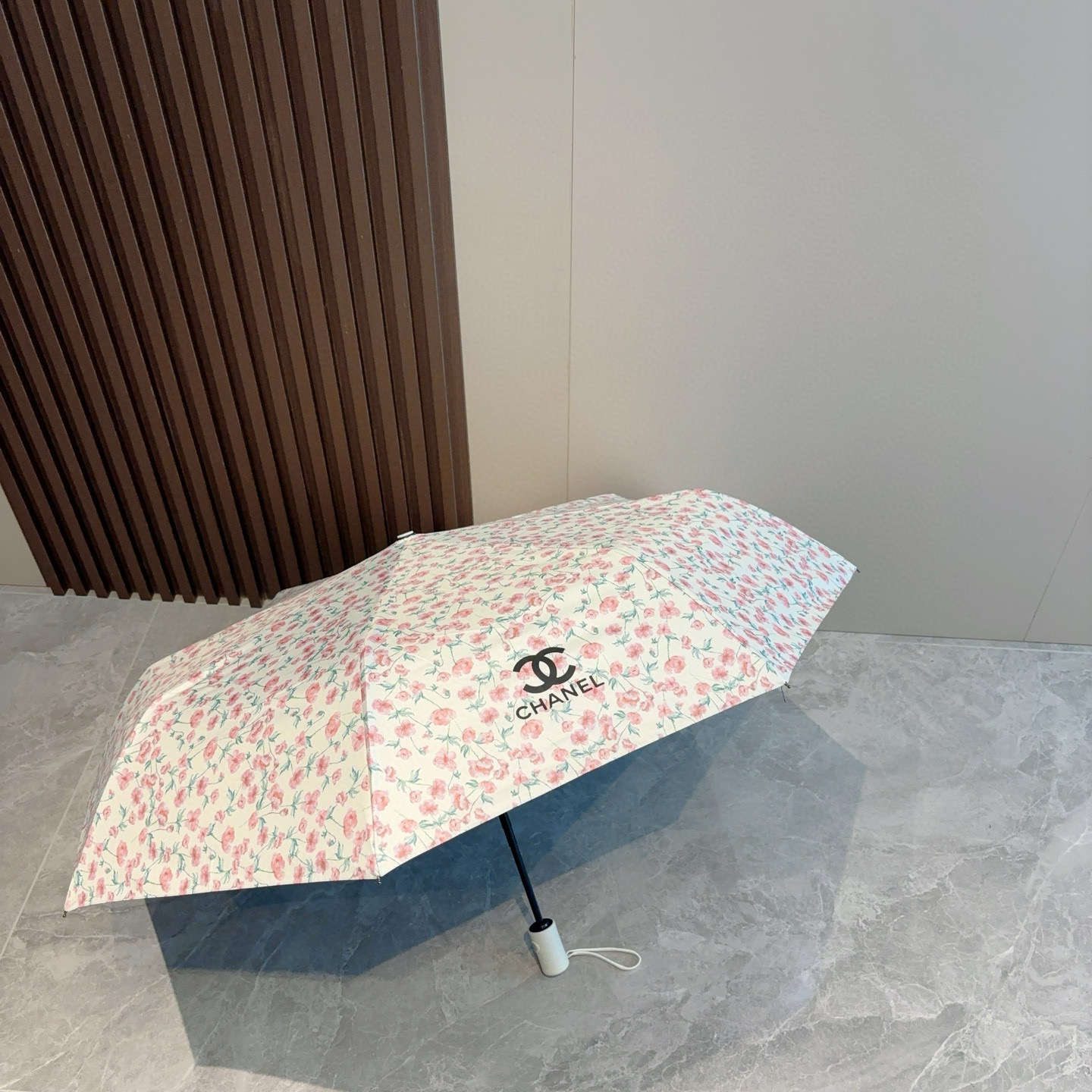  CHANEL香奈儿 三折自动折叠晴雨伞  时尚原单代工品质 细节精致 看得见的品质 打破一成不变 色泽