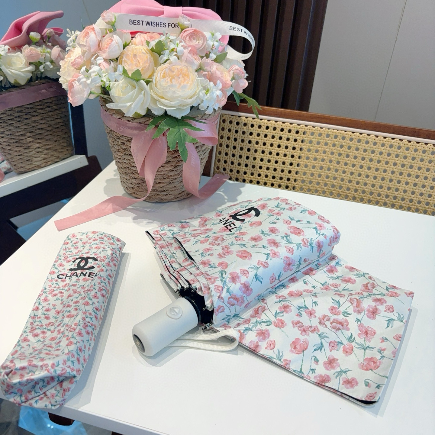  CHANEL香奈儿 三折自动折叠晴雨伞  时尚原单代工品质 细节精致 看得见的品质 打破一成不变 色泽