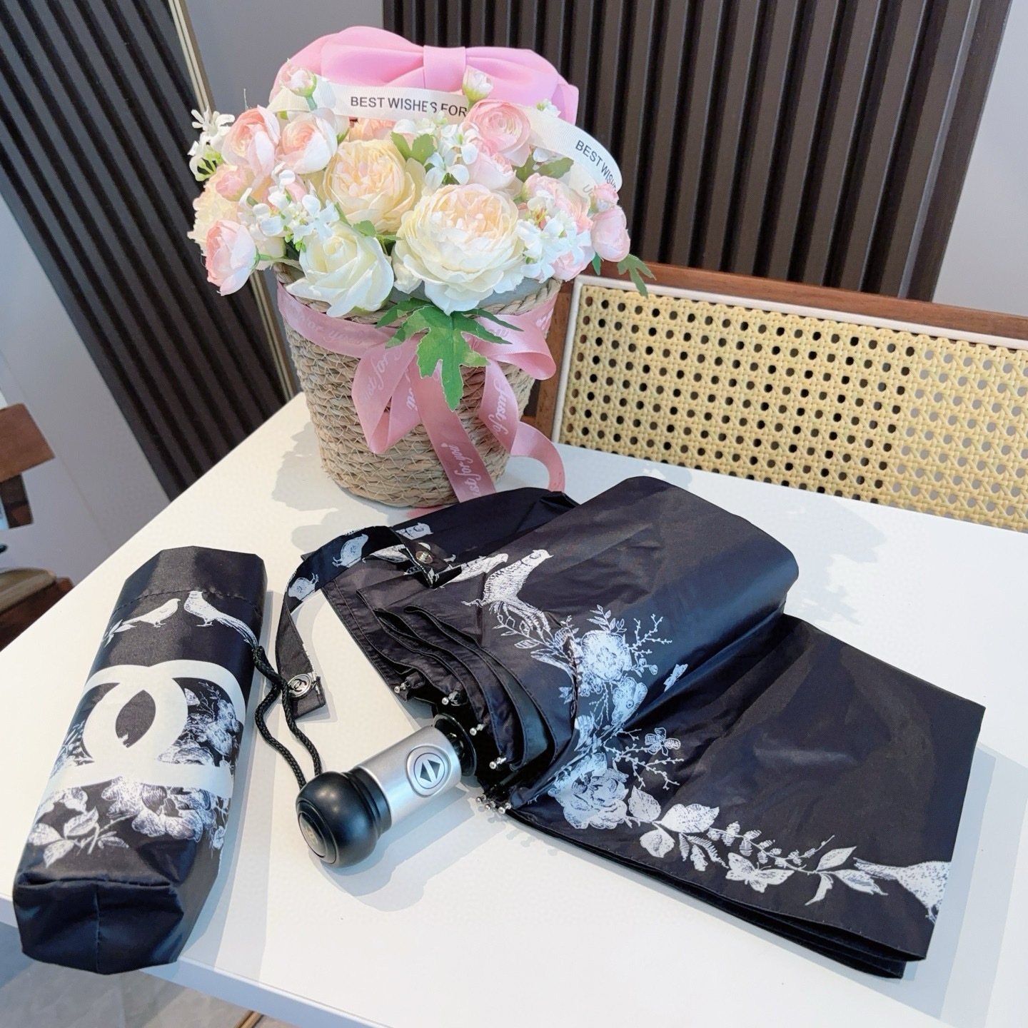  CHANEL香奈儿 三折自动折叠晴雨伞  时尚原单代工品质 细节精致 看得见的品质 打破一成不变 色泽