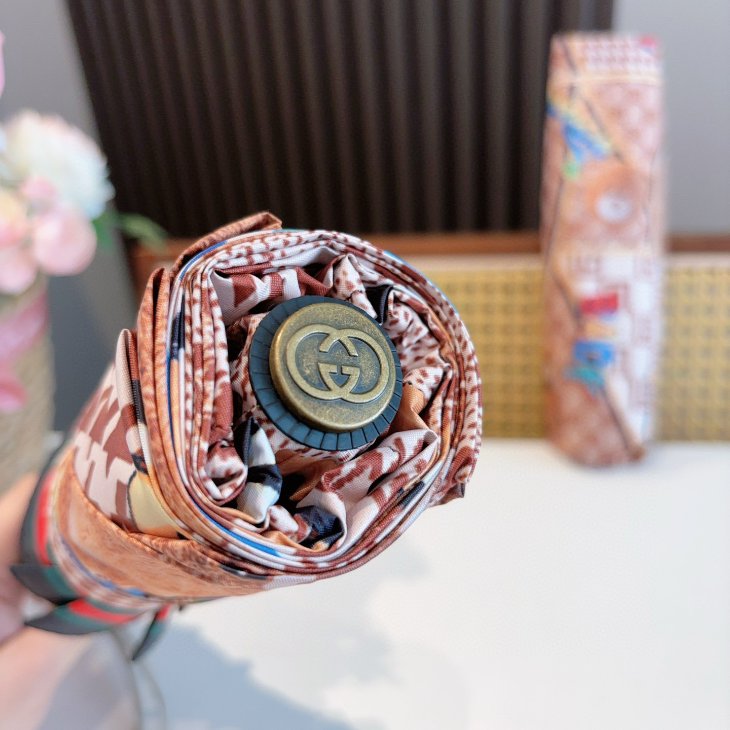  GUCCI古奇 三折自动折叠晴雨伞  时尚原单代工品质 细节精致 看得见的品质 打破一成不变 色泽纯正