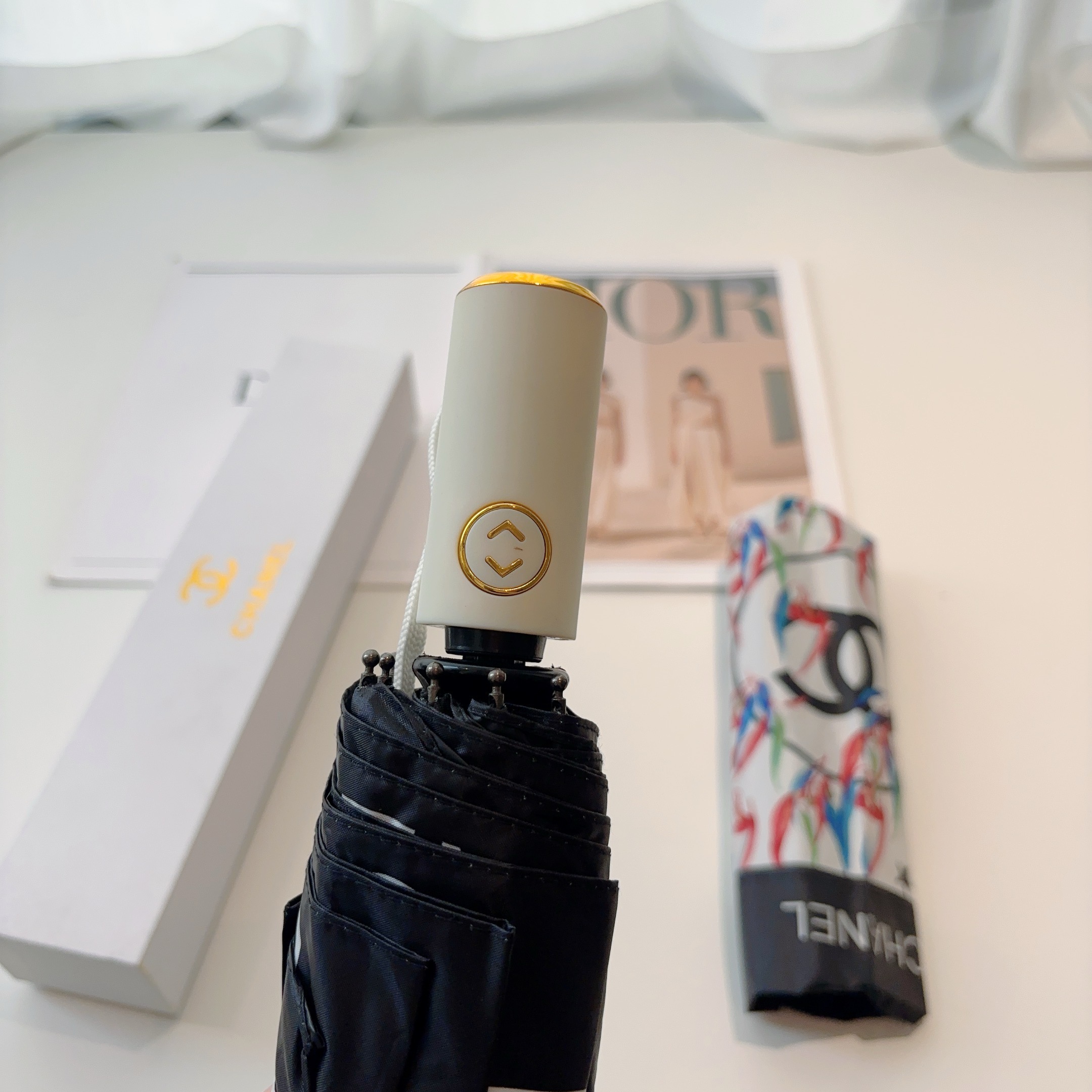 CHANEL（香奈儿）三折自动折叠晴雨伞 选用台湾进口UV防紫外线伞布 原单代工级品质 