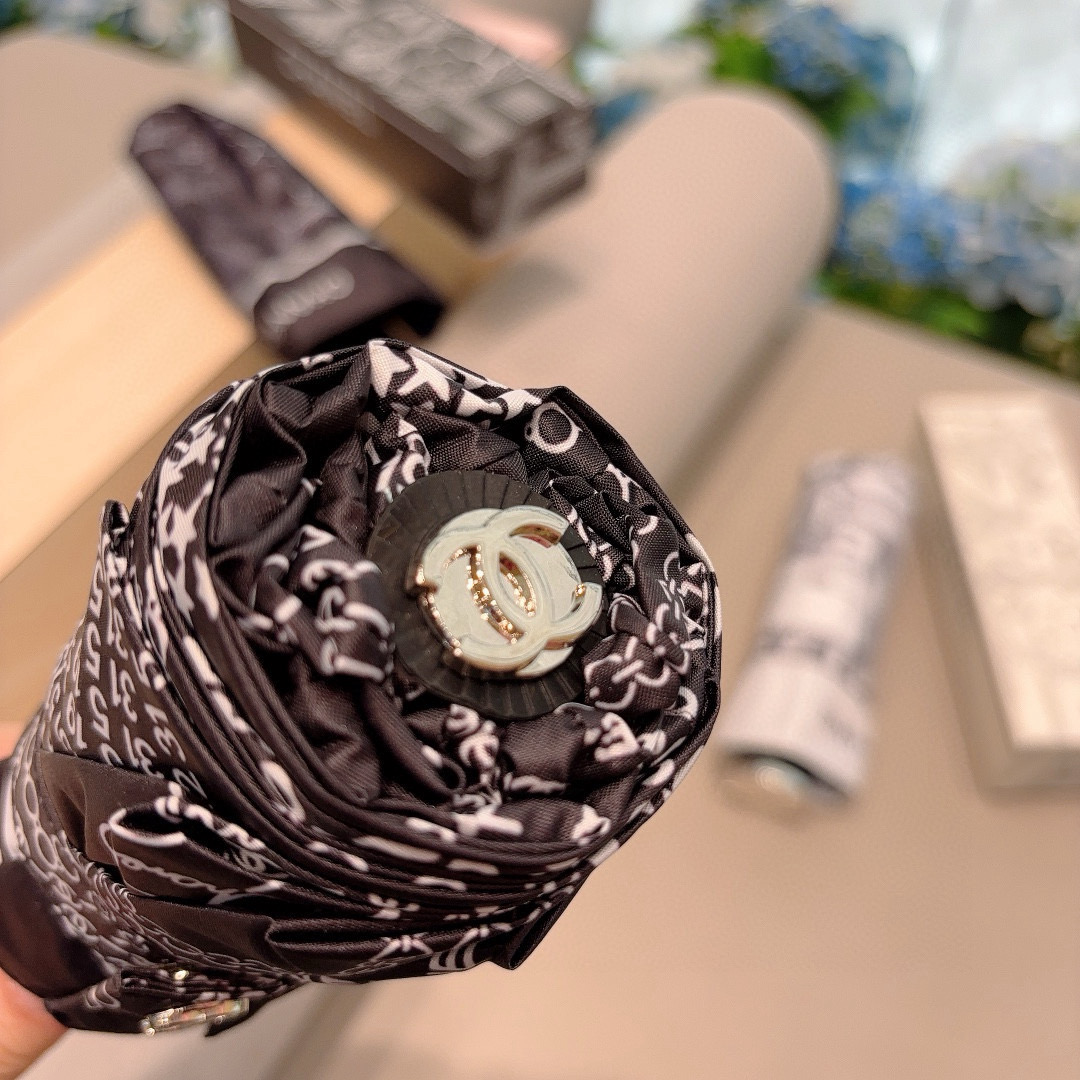  CHANEL（香奈儿）五折手动折叠晴雨伞 选用台 湾进口UV防紫外线伞布 原单代工级品质  🌹2色