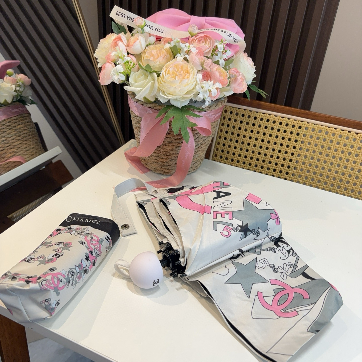  CHANEL（香奈儿）五折手动折叠晴雨伞 选用台 湾进口UV防紫外线伞布 原单代工级品质  🌹2色