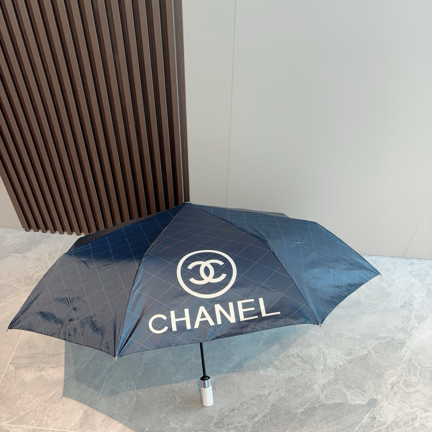  CHANEL（香奈儿）三折自动折叠晴雨伞 选用台湾进口UV防紫外线伞布 原单代工级品质 