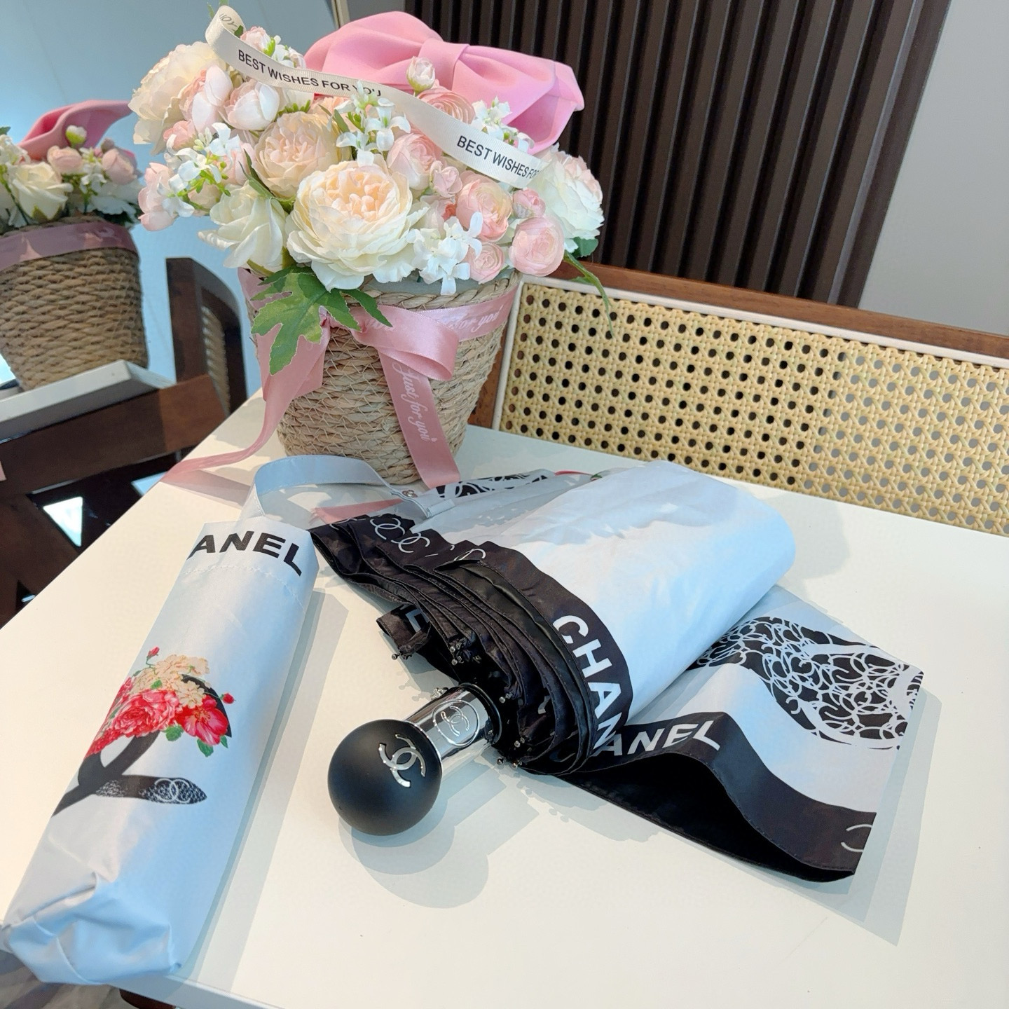  CHANEL（香奈儿）三折自动折叠晴雨伞 选用台湾进口UV防紫外线伞布 原单代工级品质 