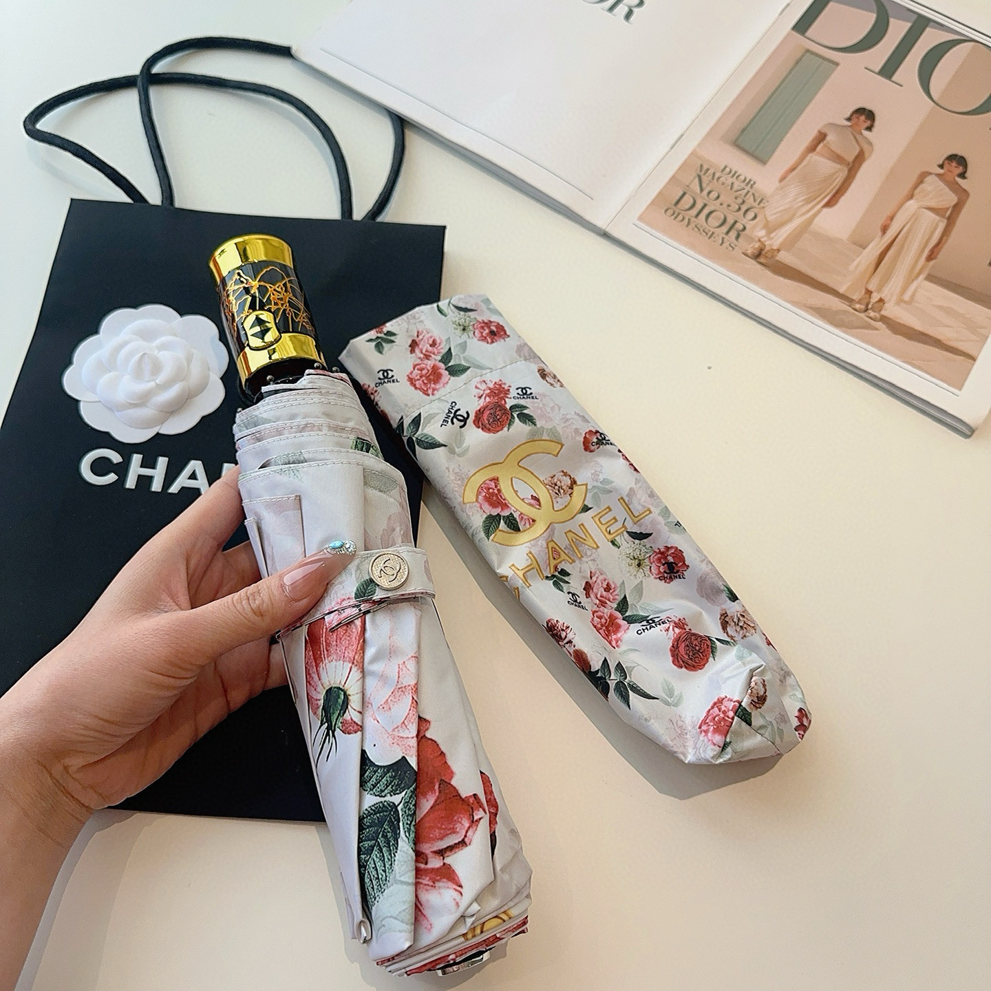  CHANEL（香奈儿）三折自动折叠晴雨伞 选用台湾进口UV防紫外线伞布 原单代工级品质 
