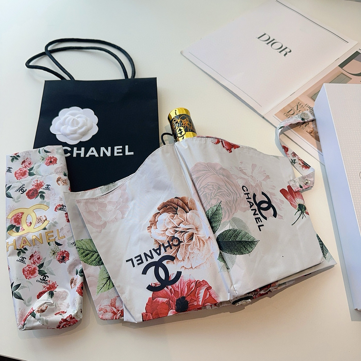  CHANEL（香奈儿）三折自动折叠晴雨伞 选用台湾进口UV防紫外线伞布 原单代工级品质 