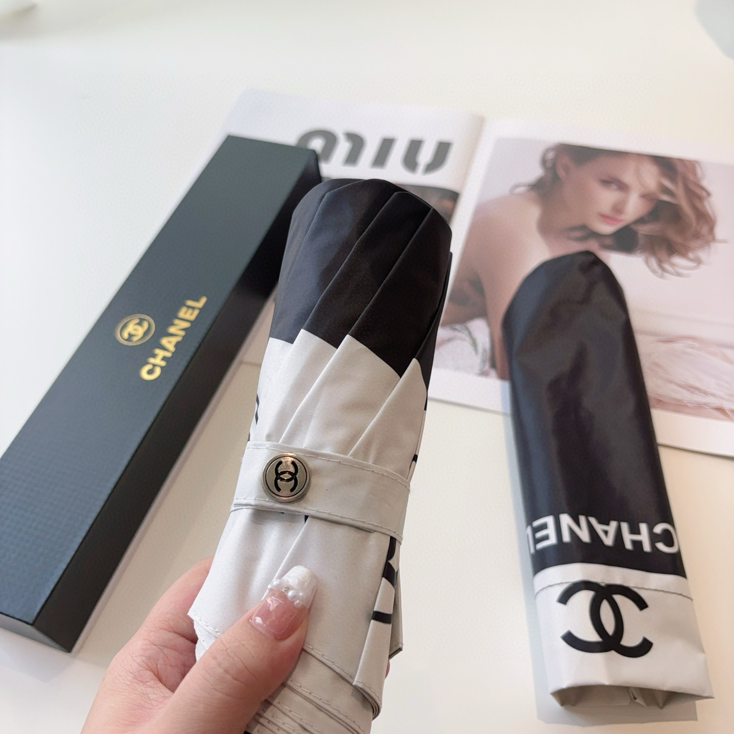  CHANEL（香奈儿）三折自动折叠晴雨伞 选用台湾进口UV防紫外线伞布 原单代工级品质 