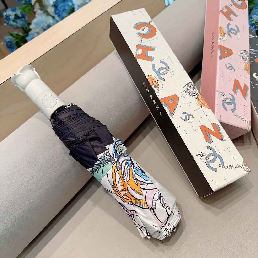  CHANEL（香奈儿） 玫瑰花头手柄 三折自动折叠晴雨伞    阻隔99%直射伞面的紫外线 杜绝夏季晒