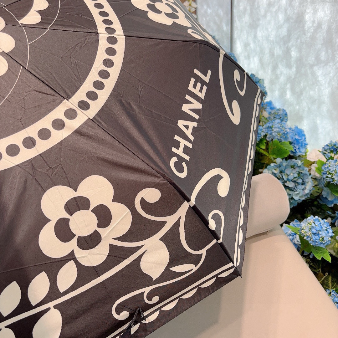  CHANEL（香奈儿）三折自动折叠晴雨伞 选用台湾进口UV防紫外线伞布 原单代工级品质 2色
