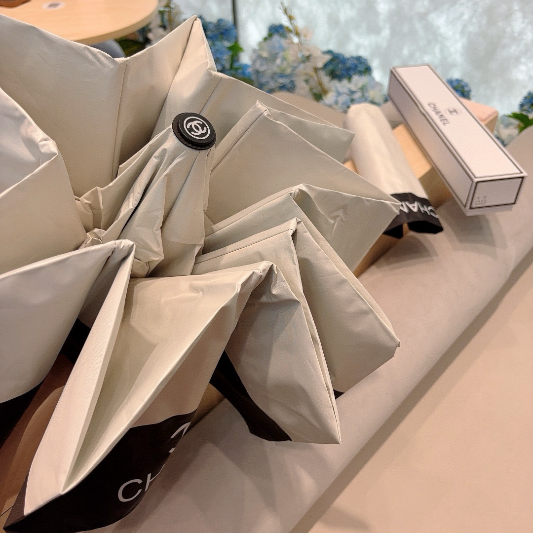  CHANEL（香奈儿）三折自动折叠晴雨伞 选用台湾进口UV防紫外线伞布 原单代工级品质 2色
