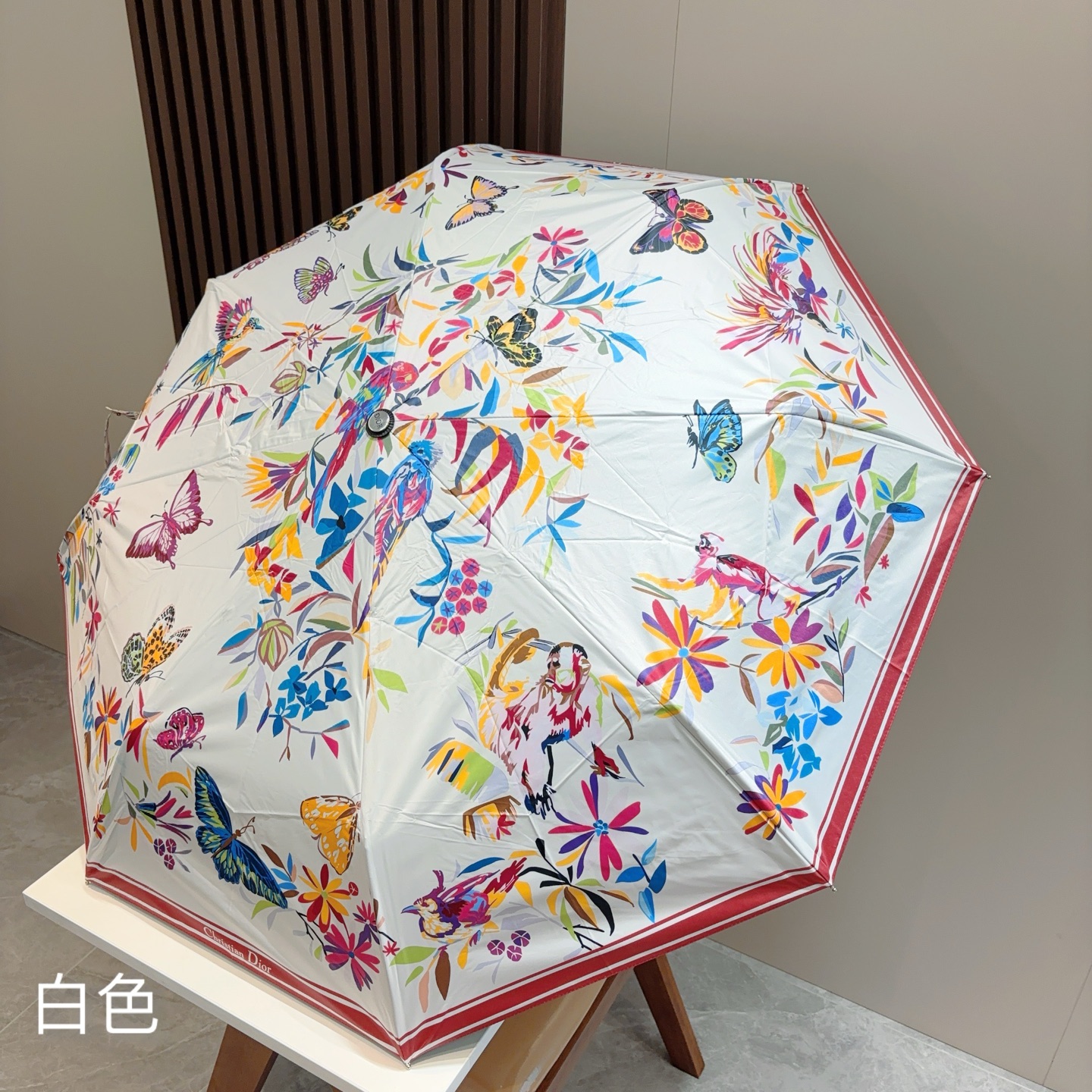  DIOR（迪奥）三折自动折叠晴雨伞  时尚原单代工品质 细节精致 看得见的品质 打破一成不变 色泽纯正