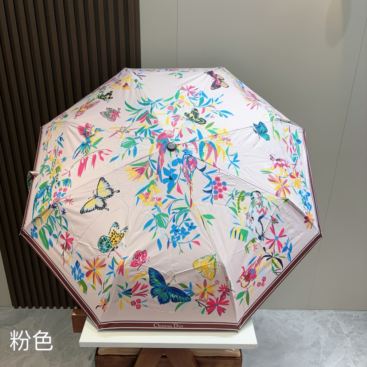  DIOR（迪奥）三折自动折叠晴雨伞  时尚原单代工品质 细节精致 看得见的品质 打破一成不变 色泽纯正