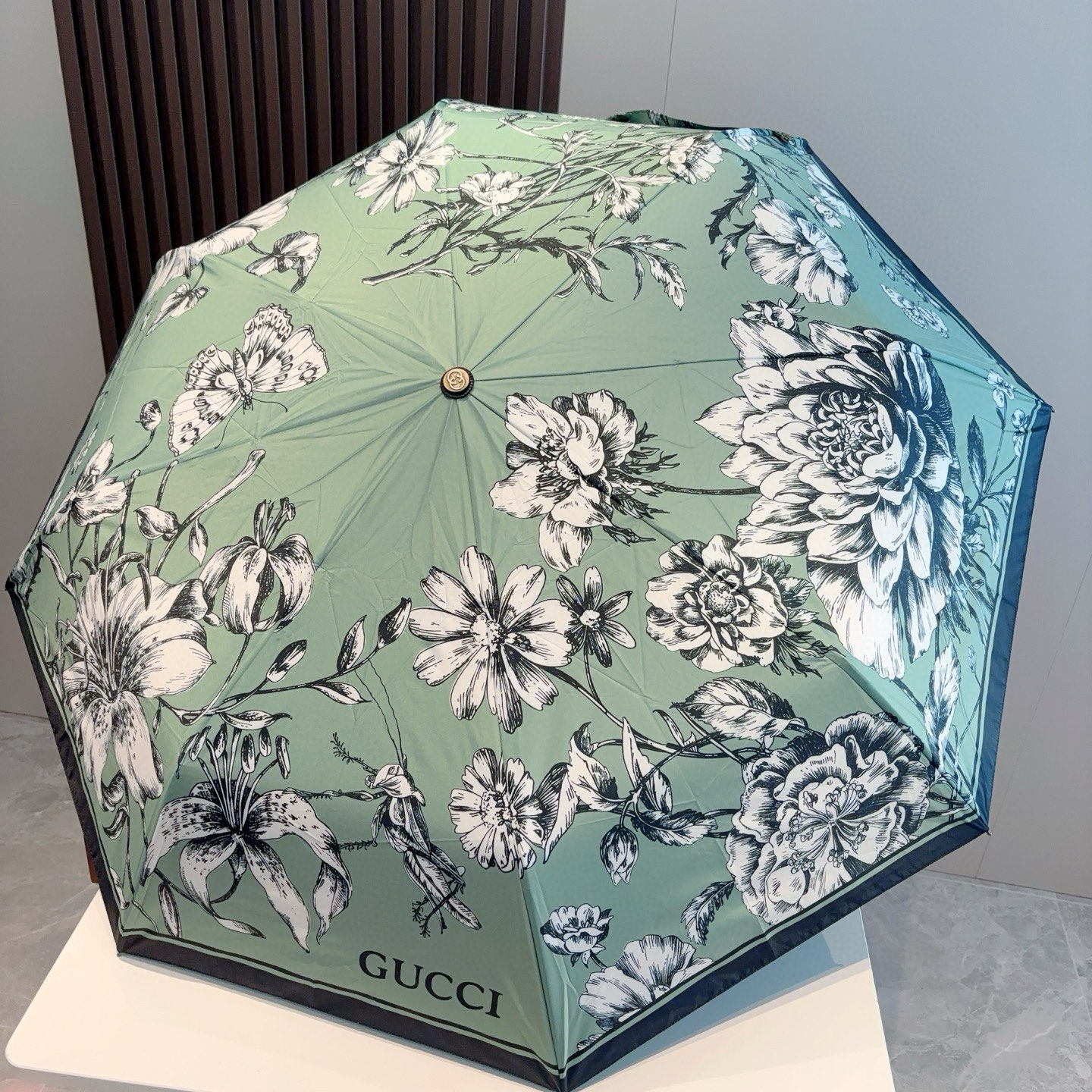 GUCCI（古奇）新款 三折自动折叠晴雨伞 选用台湾进口UV防紫外线伞布 原单代工级品质  🌹