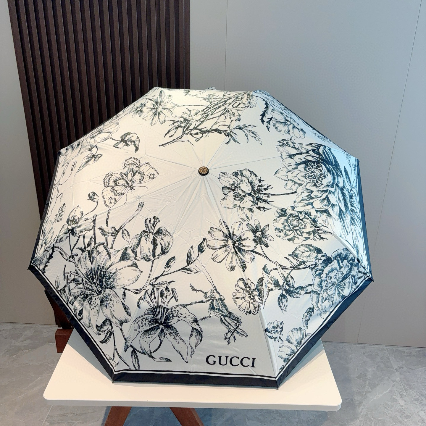  GUCCI（古奇）新款 三折自动折叠晴雨伞 选用台湾进口UV防紫外线伞布 原单代工级品质  🌹
