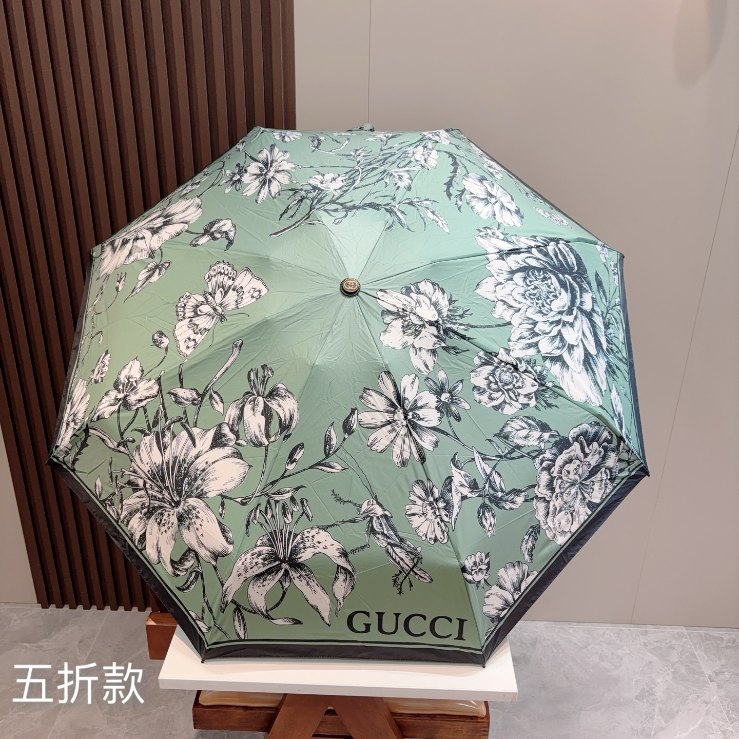 GUCCI（古奇）新款  五折手开折叠晴雨伞 选用台湾进口UV防紫外线伞布 原单代工级品质  🌹