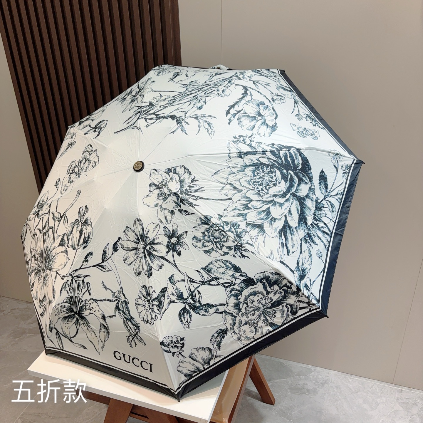 GUCCI（古奇）新款  五折手开折叠晴雨伞 选用台湾进口UV防紫外线伞布 原单代工级品质  🌹