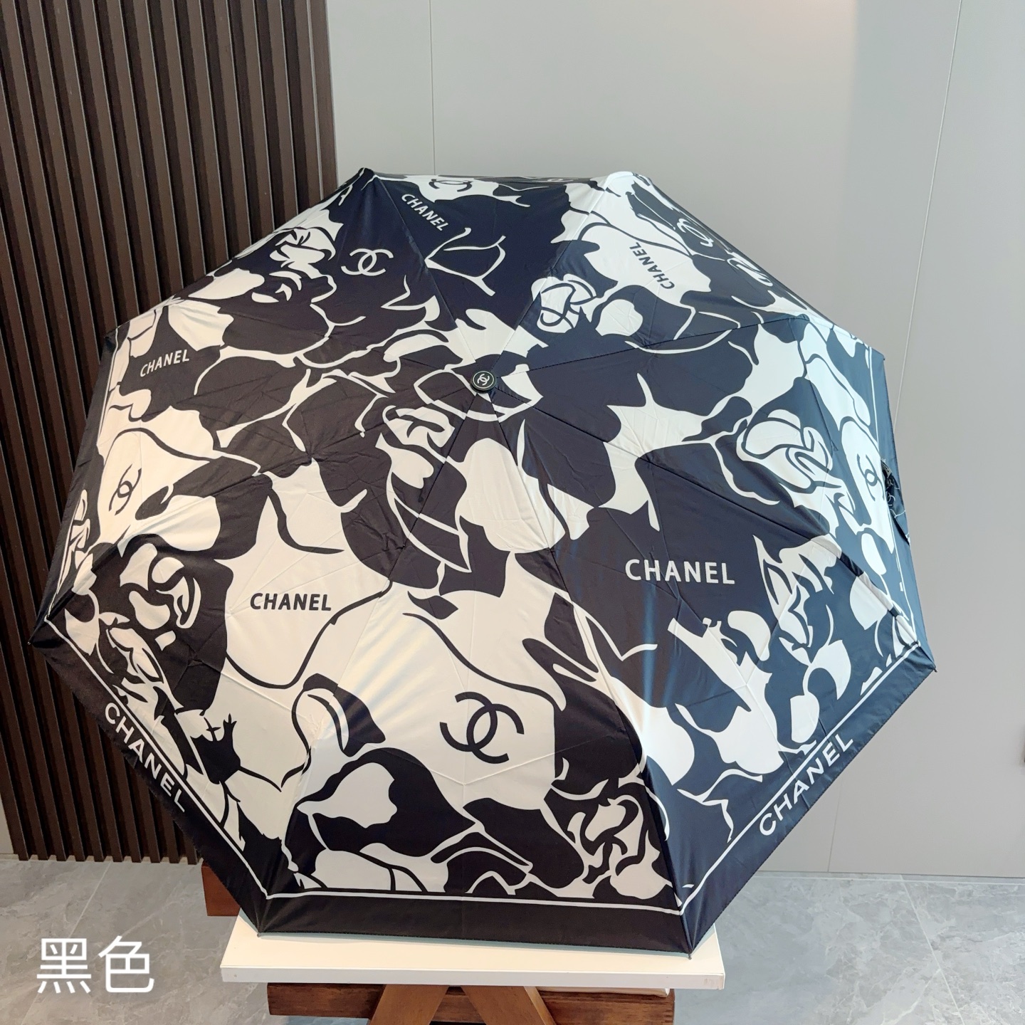 CHANEL香奈儿 三折自动折叠晴雨伞 时尚原单代工品质 细节精致 看得见的品质 打破一成不变 色泽纯正