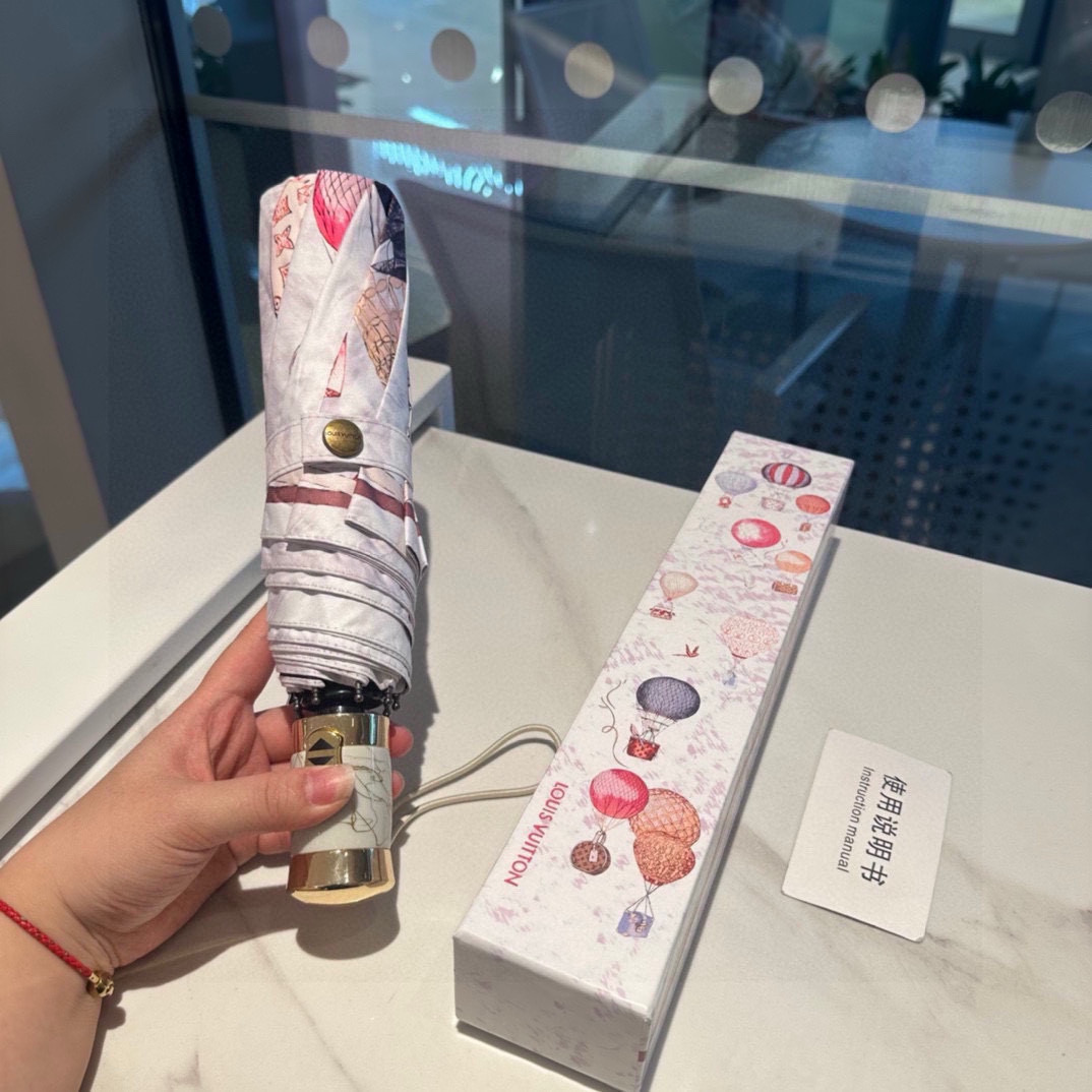  LOUIS VUITTON （路易威登）热气球三折自动折叠晴雨伞 新涂层技术深色伞面 拥有令人惊喜的遮