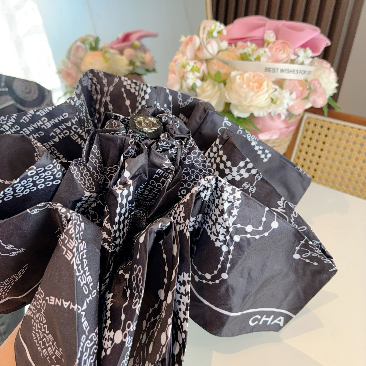  CHANEL（香奈儿）五折手动折叠晴雨伞 选用台 湾进口UV防紫外线伞布 原单代工级品质  🌹2色