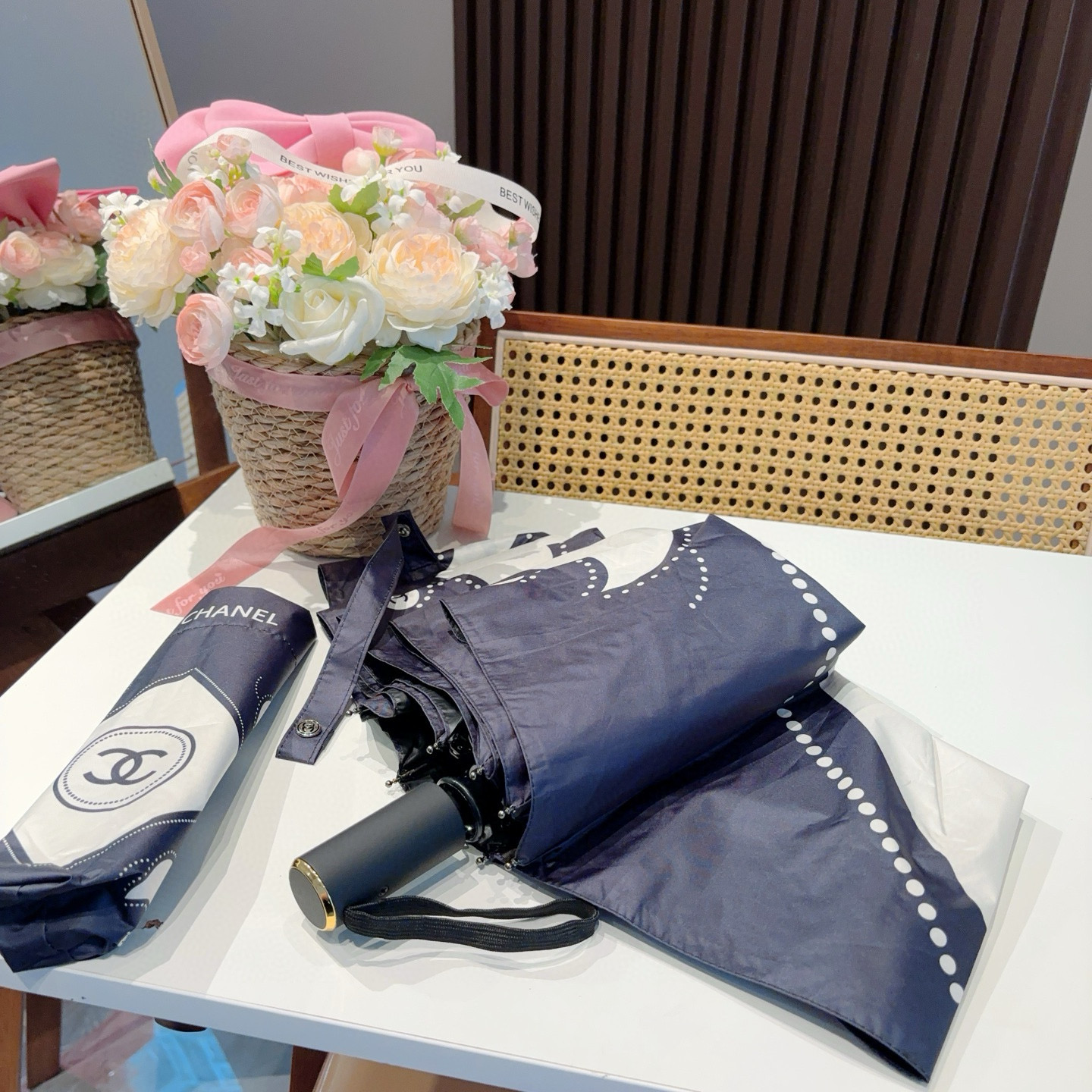  CHANEL（香奈儿）三折自动折叠晴雨伞 选用台湾进口UV防紫外线伞布 原单代工级品质 