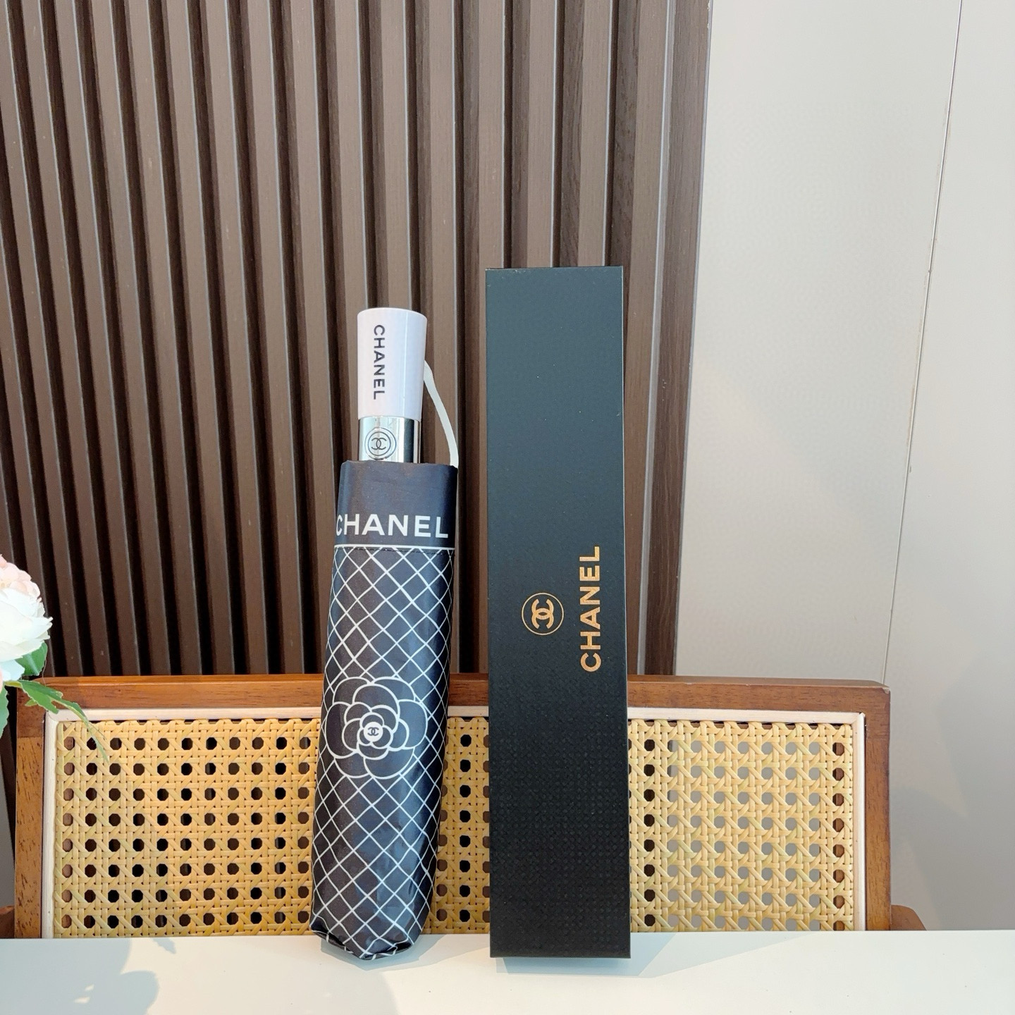  CHANEL（香奈儿）三折自动折叠晴雨伞 选用台湾进口UV防紫外线伞布 原单代工级品质 