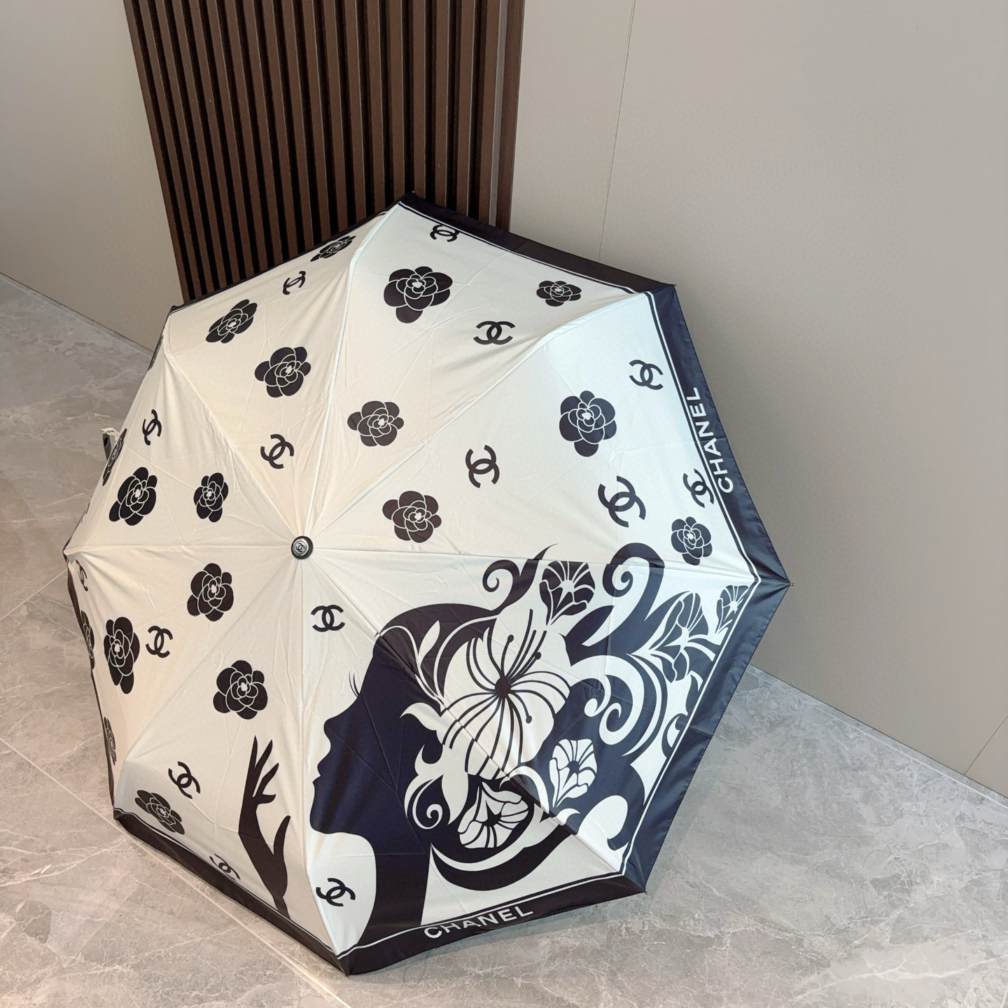 CHANEL（香奈儿）三折自动折叠晴雨伞 选用台湾进口UV防紫外线伞布 原单代工级品质 