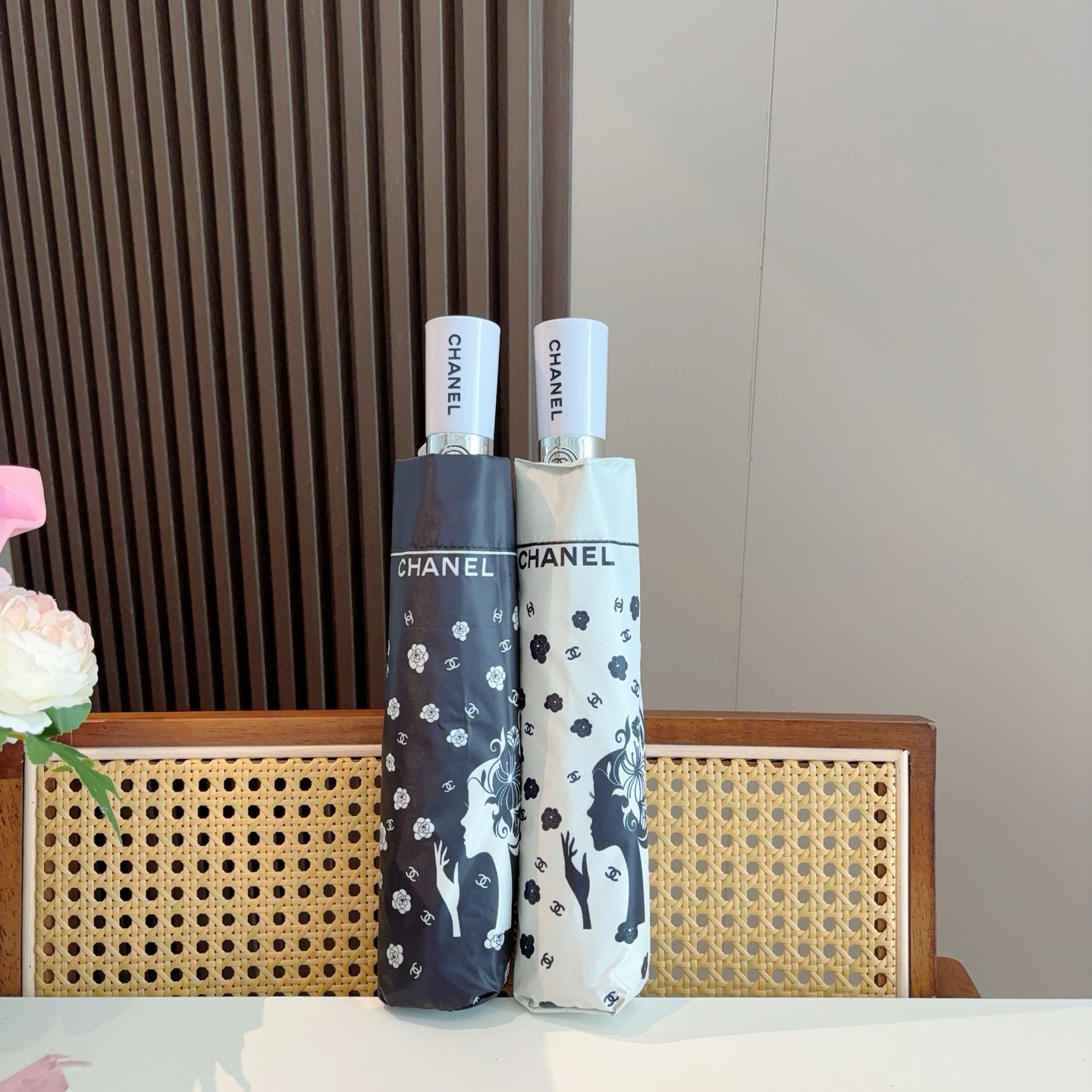  CHANEL（香奈儿）三折自动折叠晴雨伞 选用台湾进口UV防紫外线伞布 原单代工级品质 