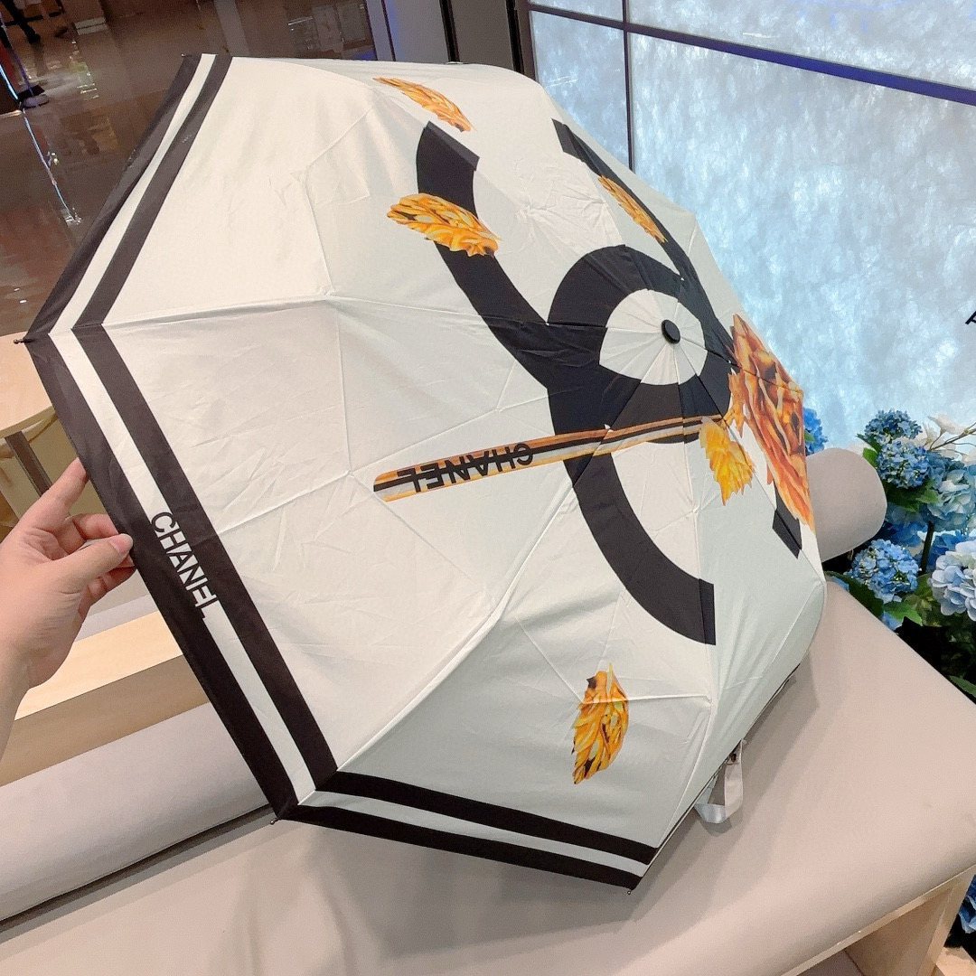  CHANEL（香奈儿） 新款玫瑰花头柄大LOGO山茶花三折自动折叠晴雨伞 选用台湾进口UV防紫外线伞布