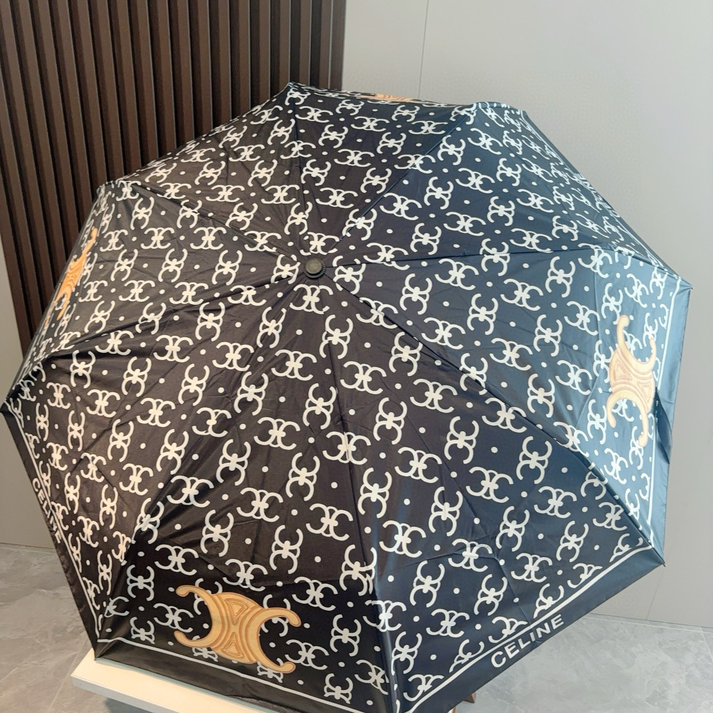  Céline 赛琳 凯旋门新款 三折自动折叠晴雨伞 选用台湾进口UV防紫外线伞布 原单代工级品质 2色