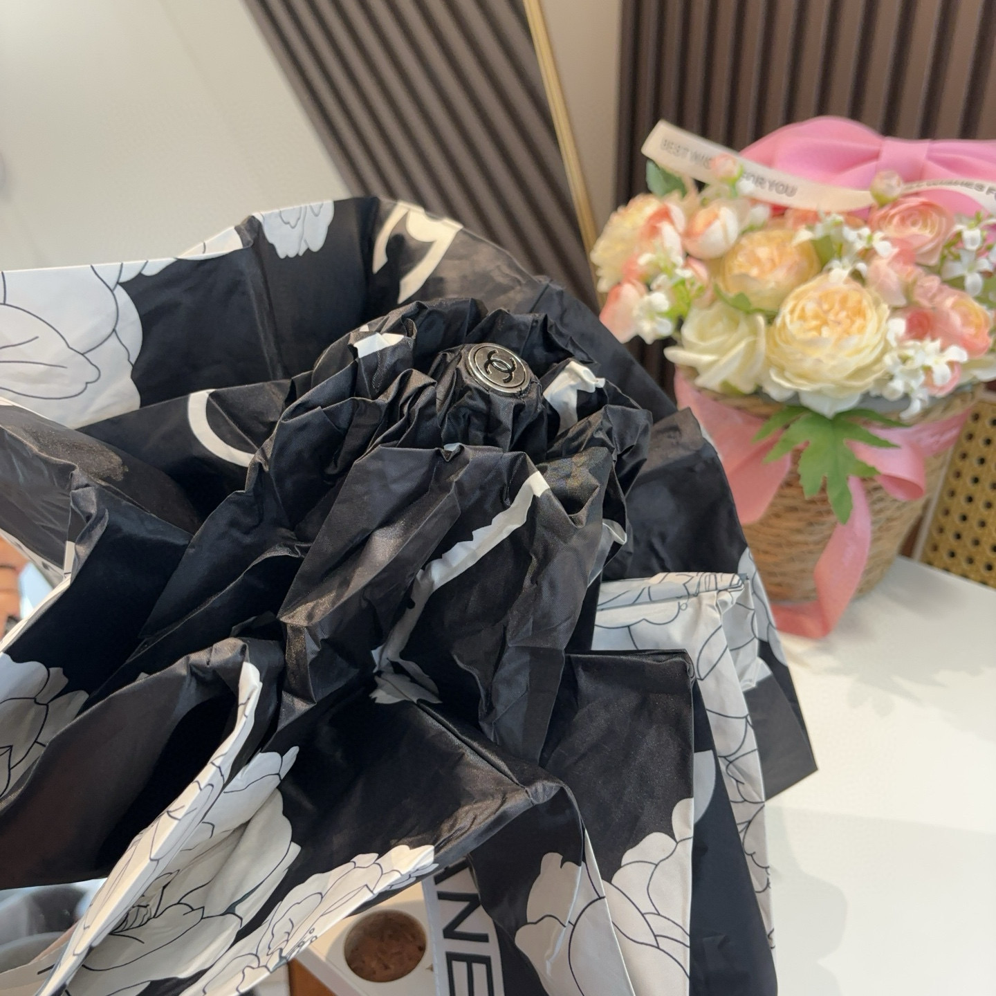  CHANEL（香奈儿）五折手动折叠晴雨伞 选用台湾进口UV防紫外线伞布 原单代工级品质  🌹