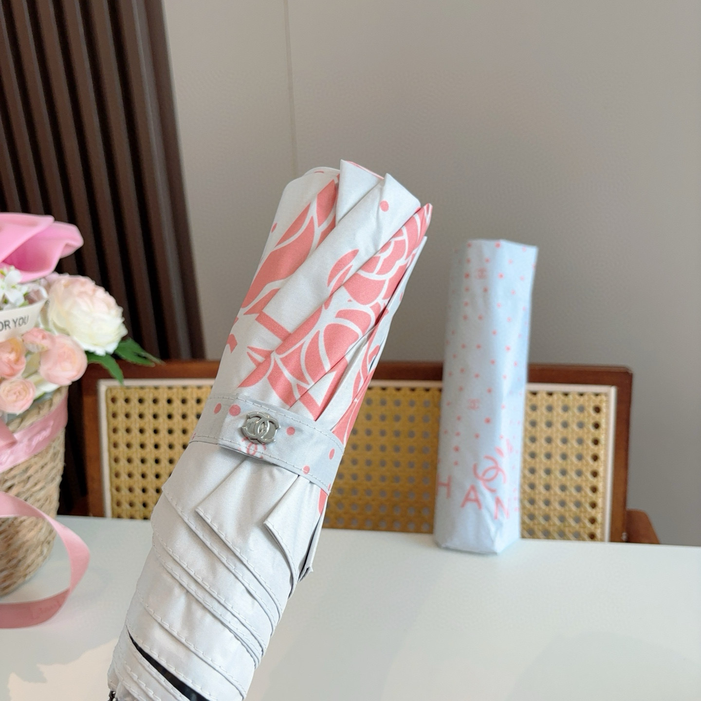  CHANEL（香奈儿）三折自动折叠晴雨伞 选用台湾进口UV防紫外线伞布 原单代工级品质 