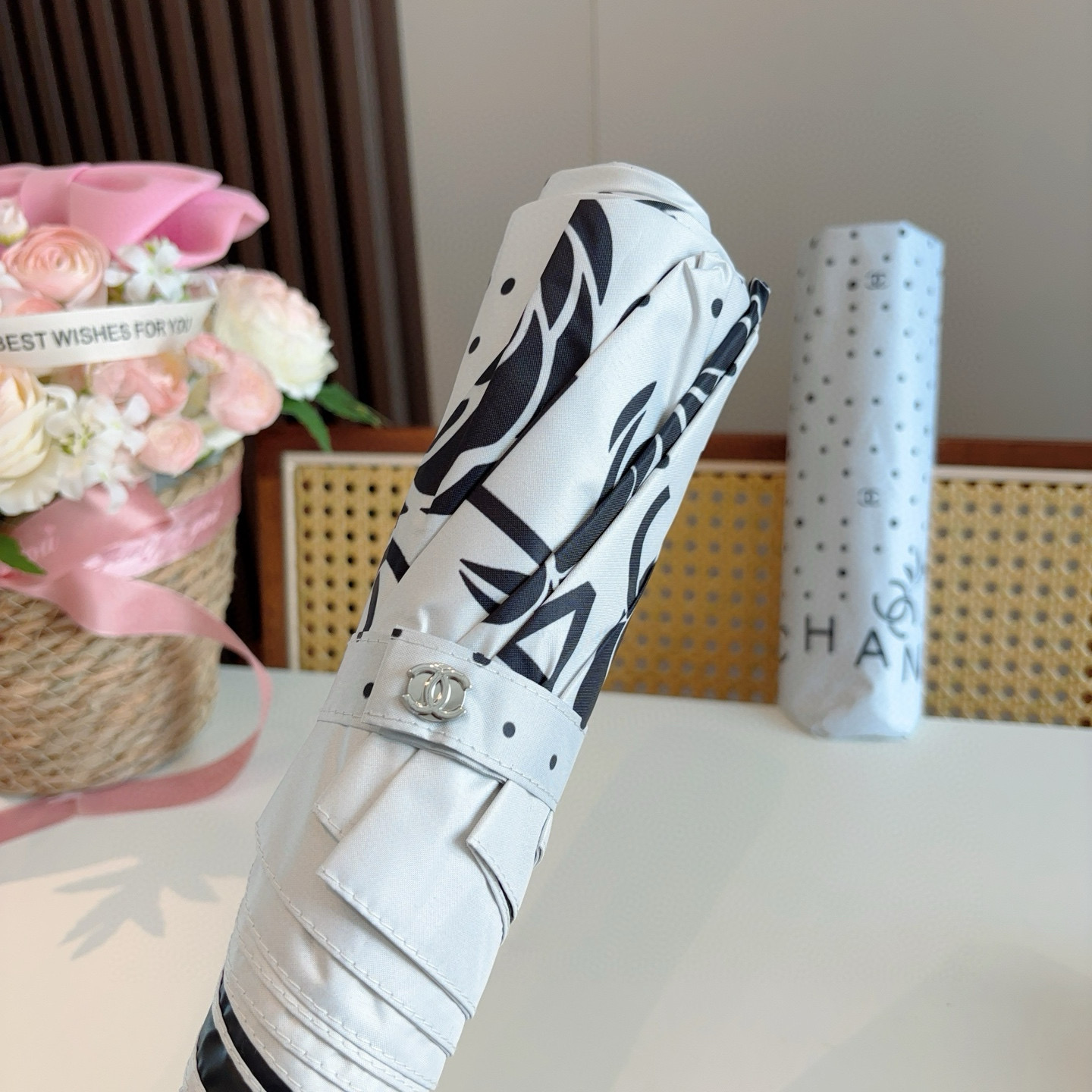  CHANEL（香奈儿）三折自动折叠晴雨伞 选用台湾进口UV防紫外线伞布 原单代工级品质 