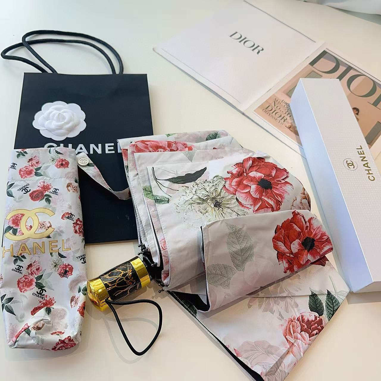  CHANEL（香奈儿）三折自动折叠晴雨伞 选用台湾进口UV防紫外线伞布 原单代工级品质 