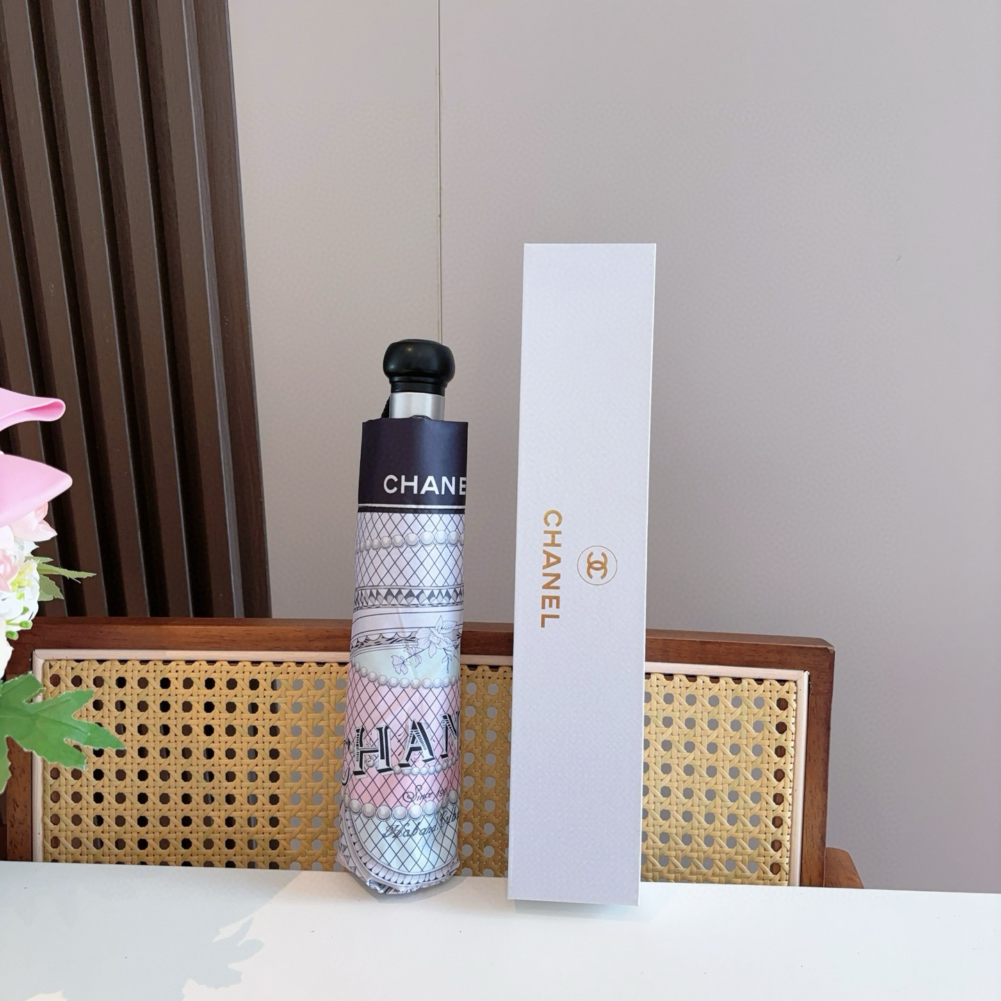  CHANEL（香奈儿）三折自动折叠晴雨伞 选用台湾进口UV防紫外线伞布 原单代工级品质 