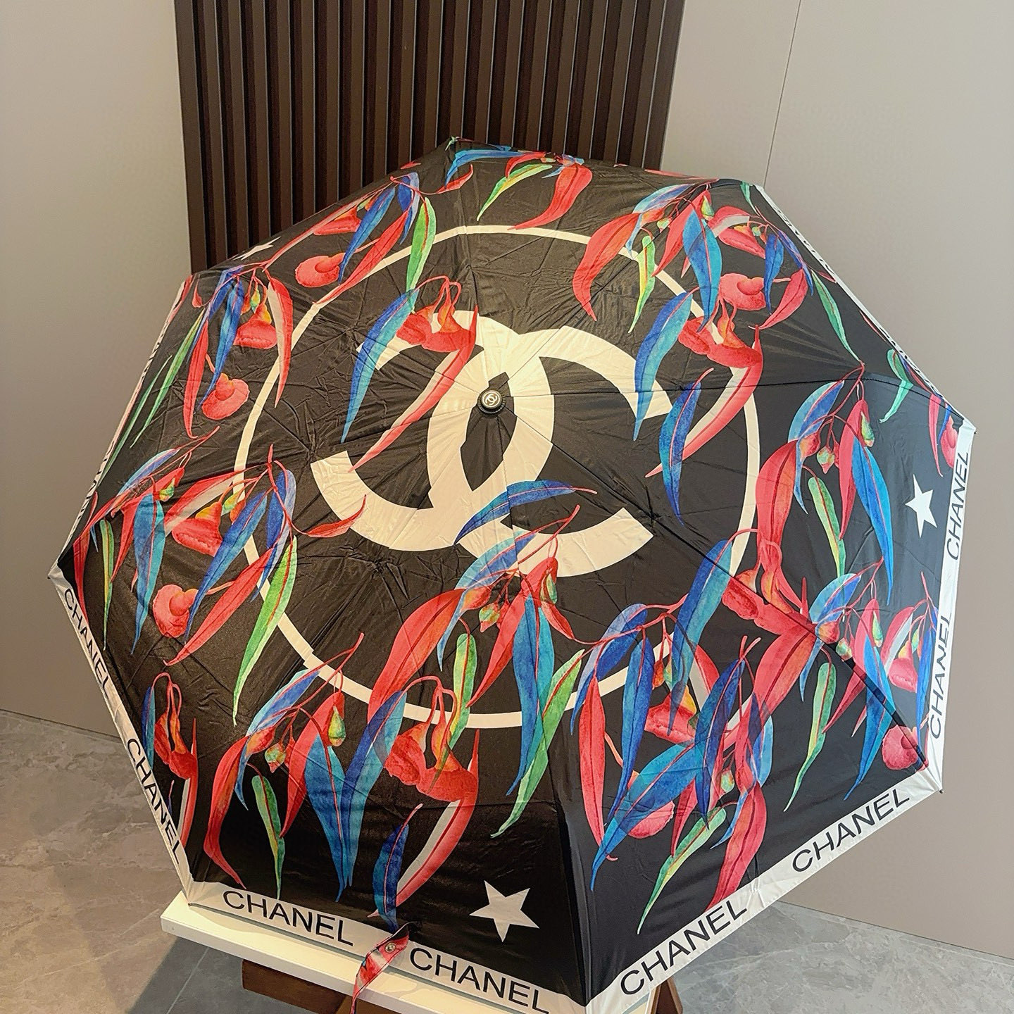  CHANEL（香奈儿）三折自动折叠晴雨伞 选用台湾进口UV防紫外线伞布 原单代工级品质 