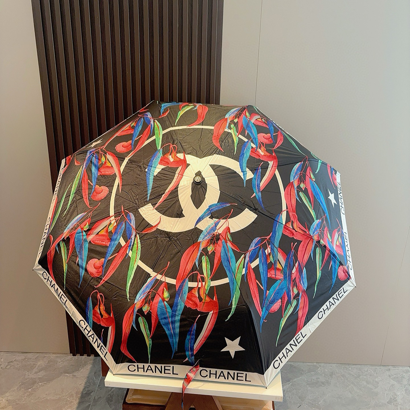  CHANEL（香奈儿）三折自动折叠晴雨伞 选用台湾进口UV防紫外线伞布 原单代工级品质 