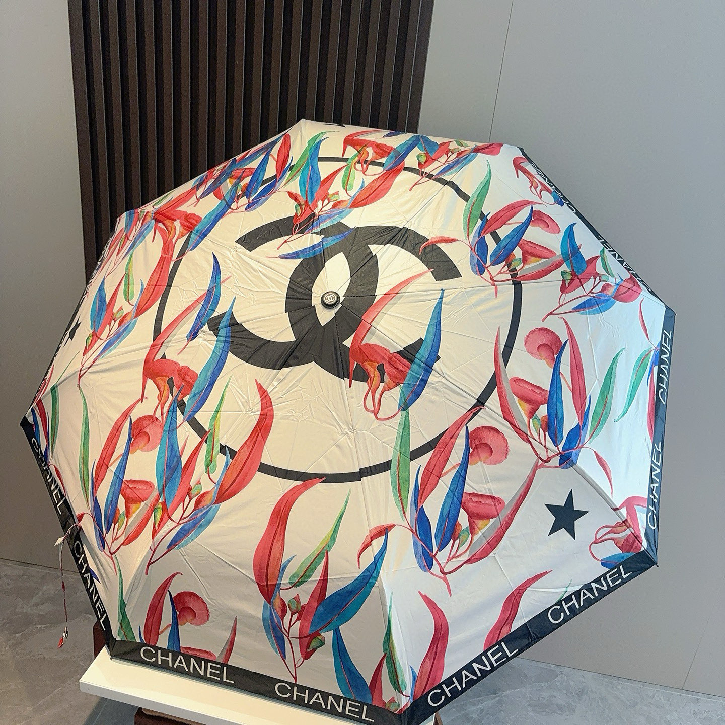  CHANEL（香奈儿）三折自动折叠晴雨伞 选用台湾进口UV防紫外线伞布 原单代工级品质 