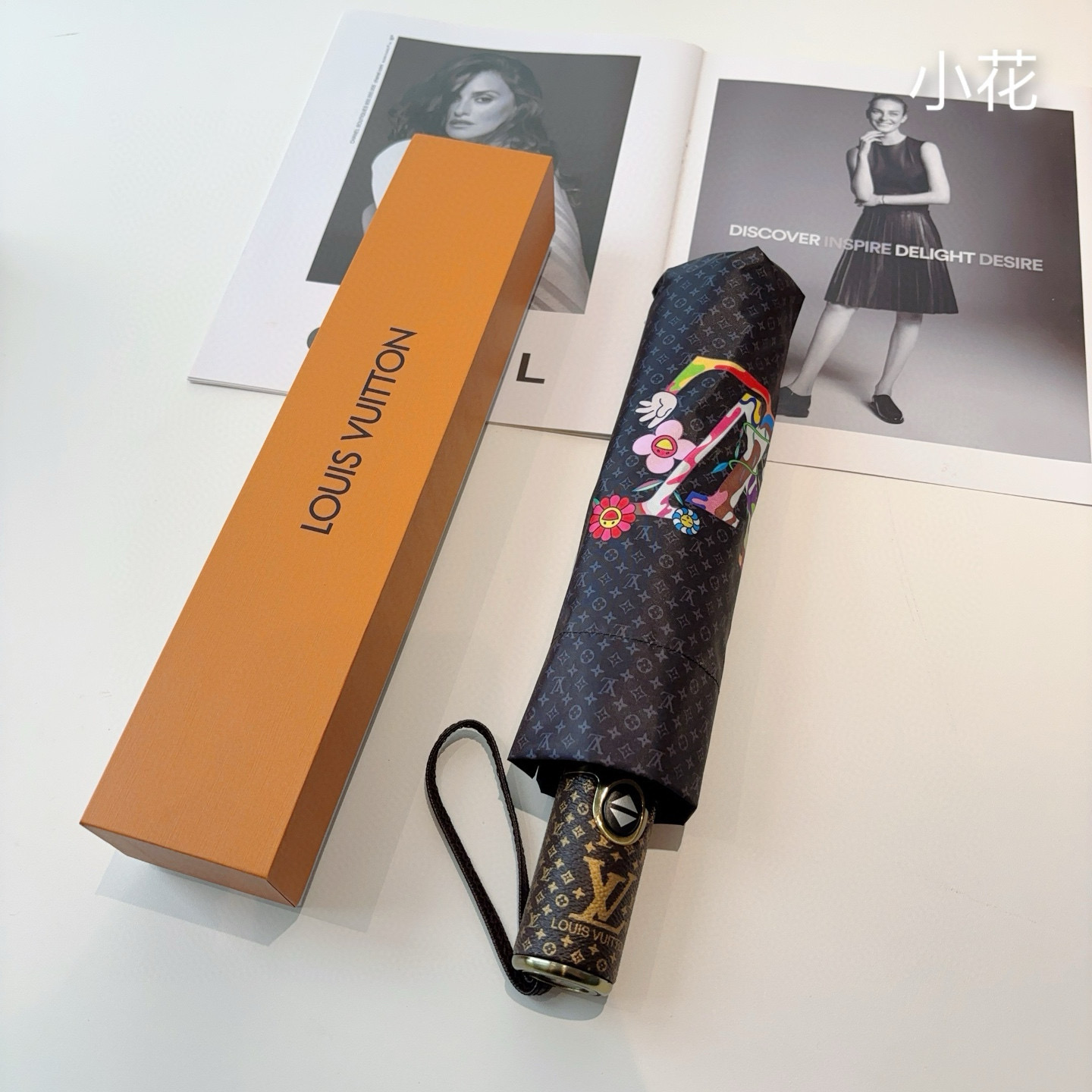 LOUIS VUITTON （路易威登）新款 三折自动折叠晴雨伞 新涂层技术深色伞面 拥有令人惊喜的遮光