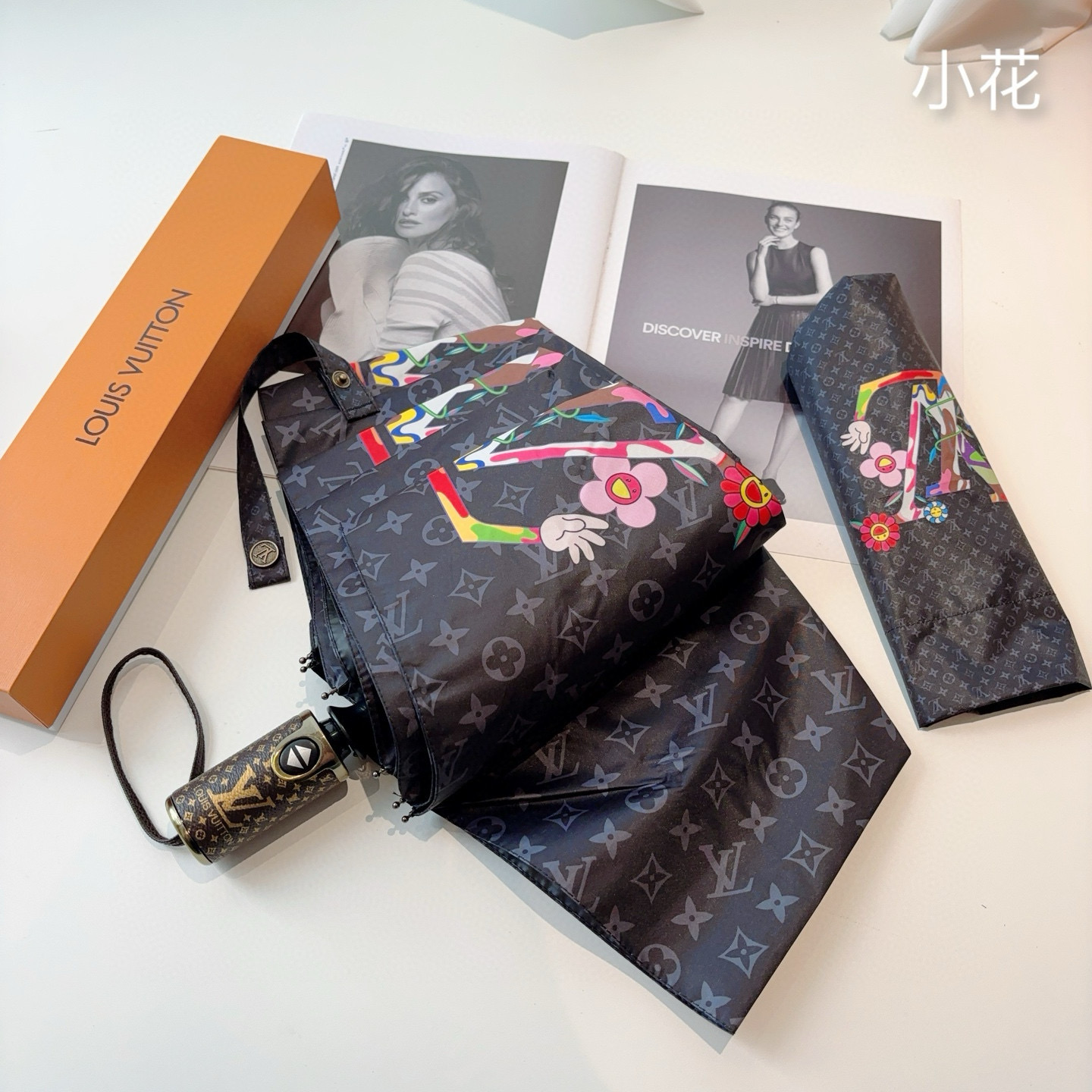 LOUIS VUITTON （路易威登）新款 三折自动折叠晴雨伞 新涂层技术深色伞面 拥有令人惊喜的遮光