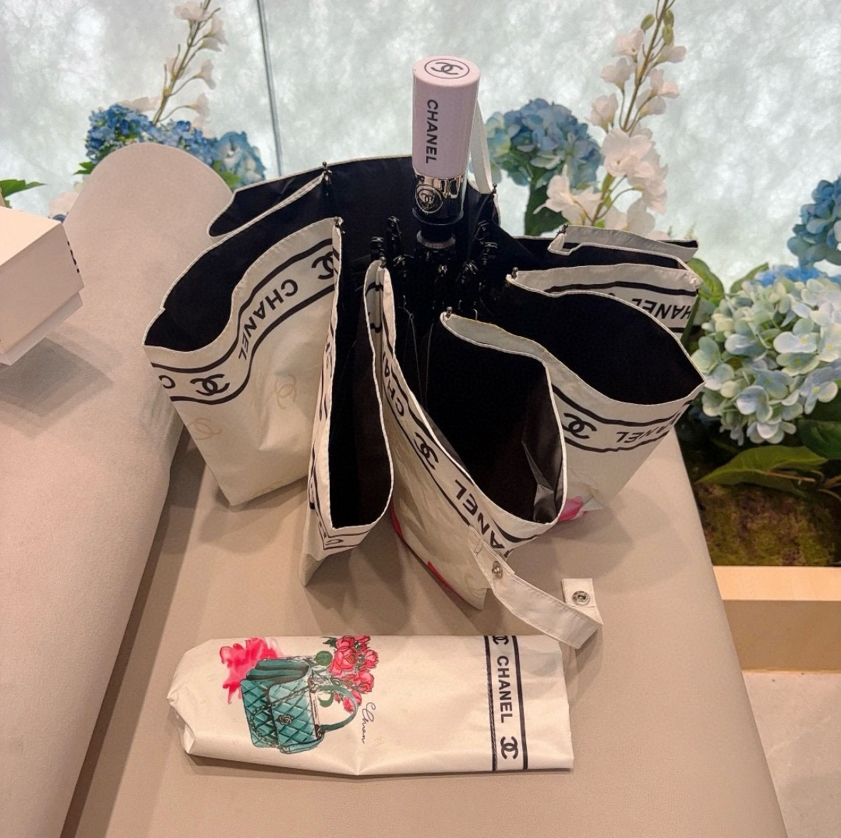  CHANEL香奈儿 三折自动折叠晴雨伞  时尚原单代工品质 细节精致 看得见的品质 打破一成不变 色泽