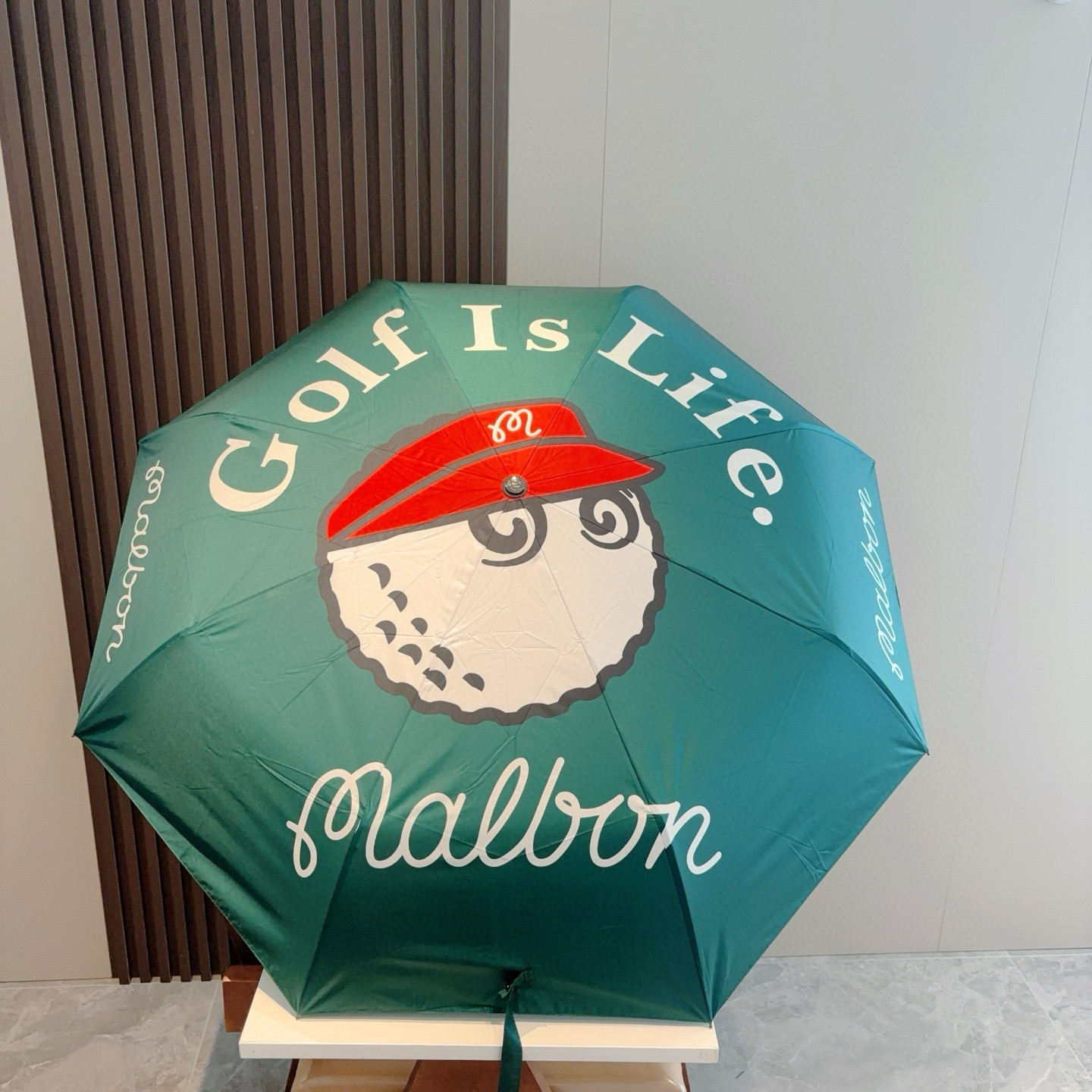  MALBON 新晋潮牌夏季新款 全自动折叠晴雨伞 
黑色涂层防晒有效阻隔紫外线99%，UPF>50 
