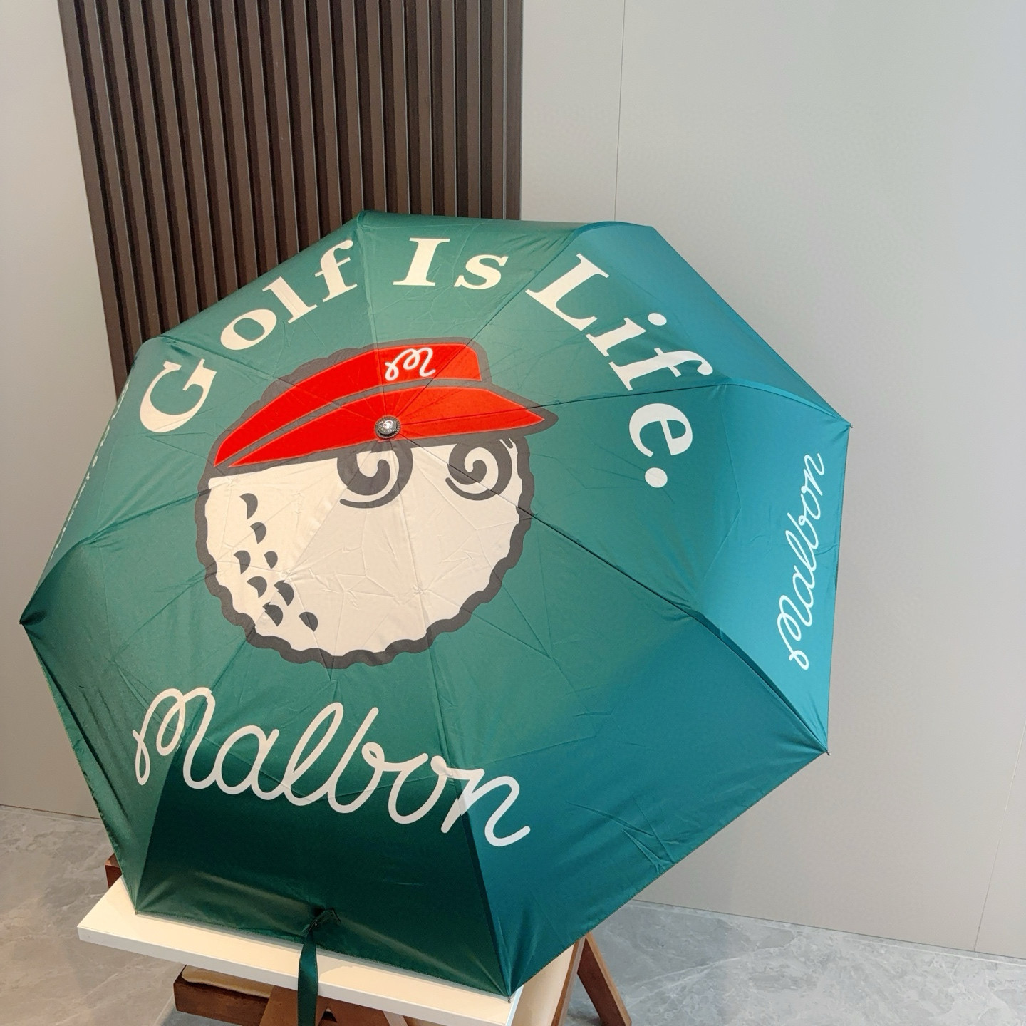  MALBON 新晋潮牌夏季新款 全自动折叠晴雨伞 
黑色涂层防晒有效阻隔紫外线99%，UPF>50 
