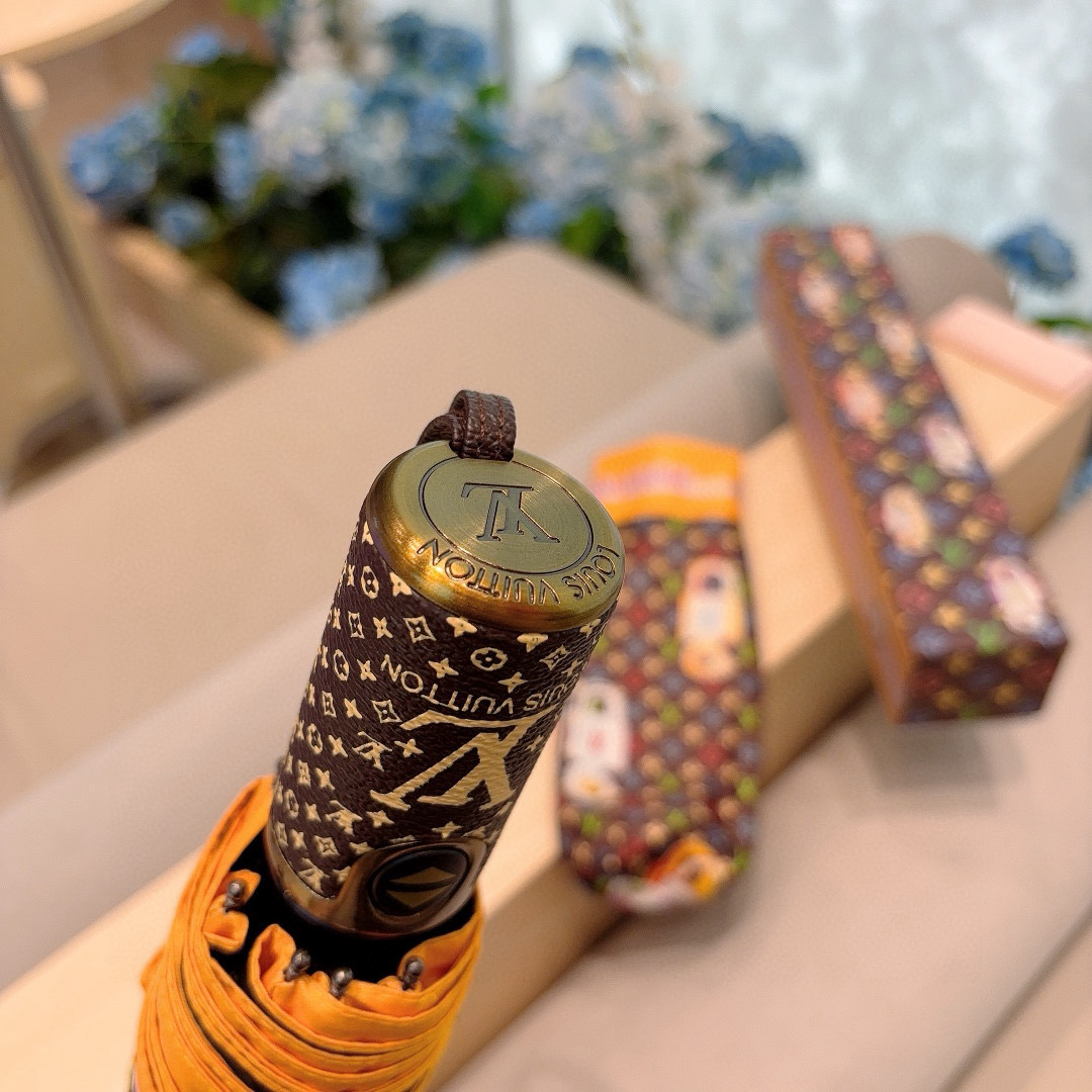 LOUIS VUITTON （路易威登）三折自动折叠晴雨伞 新涂层技术深色伞面 拥有令人惊喜的遮光效果！