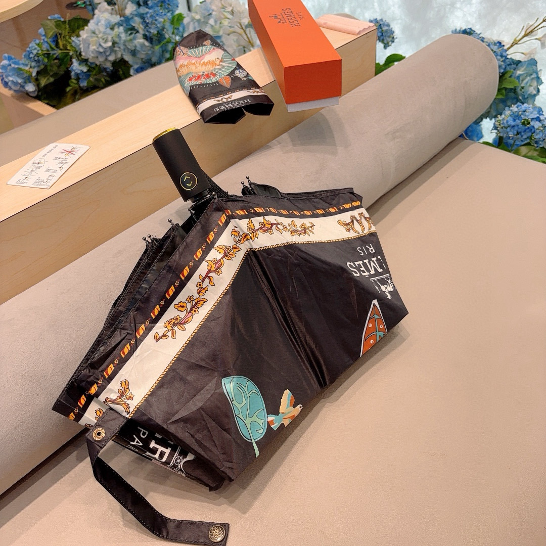 爱马仕（Hermès）   新款 极品H家三折自动伞重磅呈现 以其精湛的工艺技术和源源不断的想像力 新涂