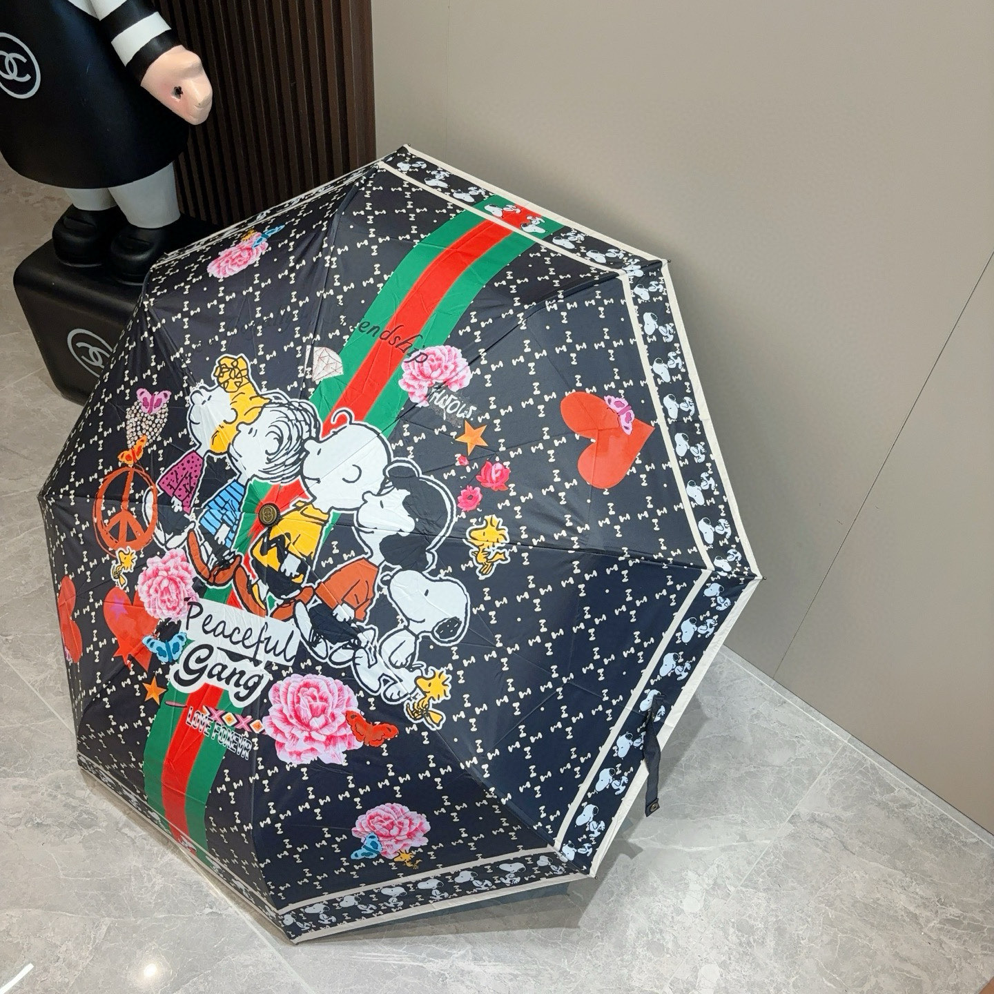  GUCCI古奇 三折自动折叠晴雨伞  时尚原单代工品质 细节精致 看得见的品质 打破一成不变 色泽纯正