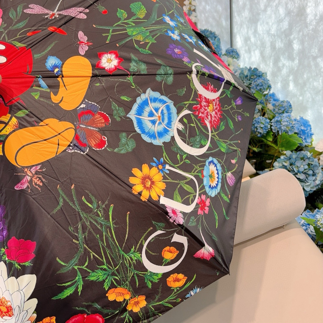  GUCCI古奇 三折自动折叠晴雨伞  时尚原单代工品质 细节精致 看得见的品质 打破一成不变 色泽纯正